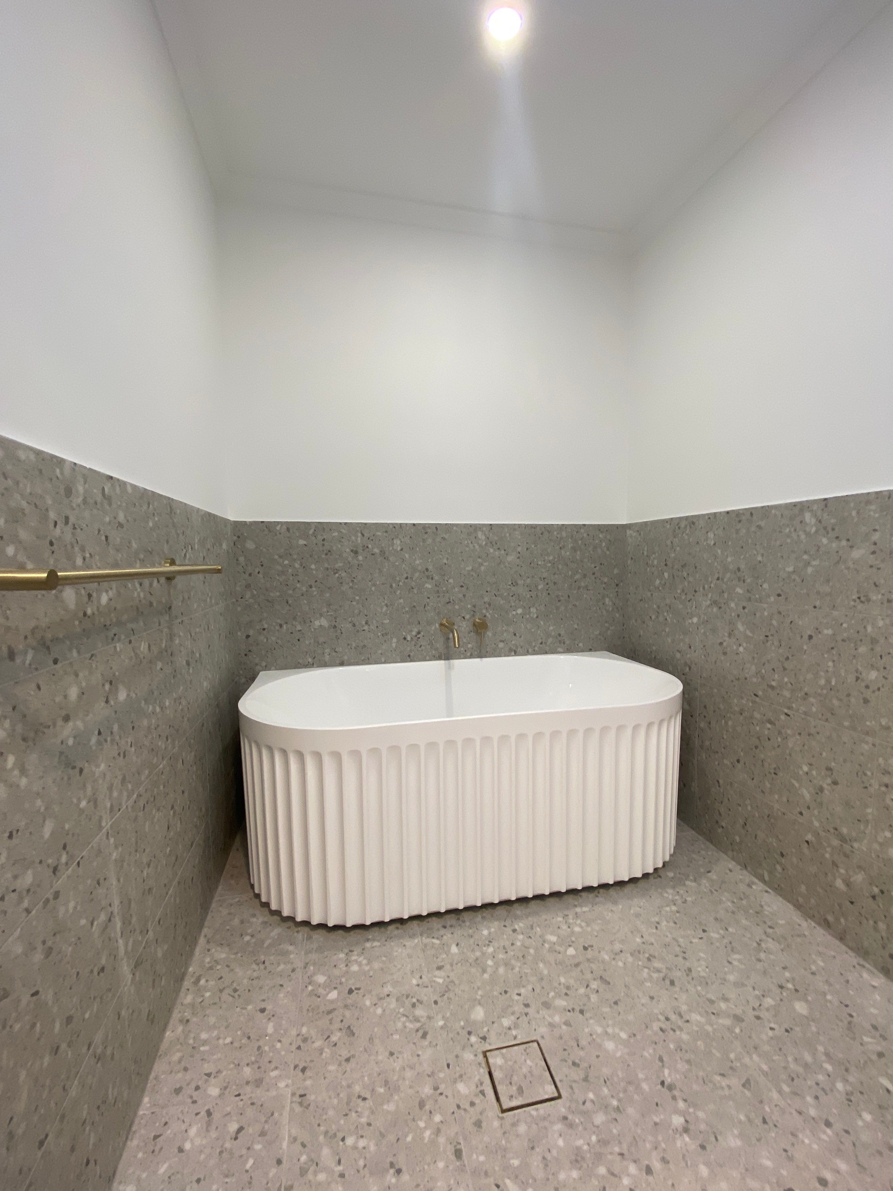 Three-Way Main Bathroom Renovation by Re-seal Bathrooms