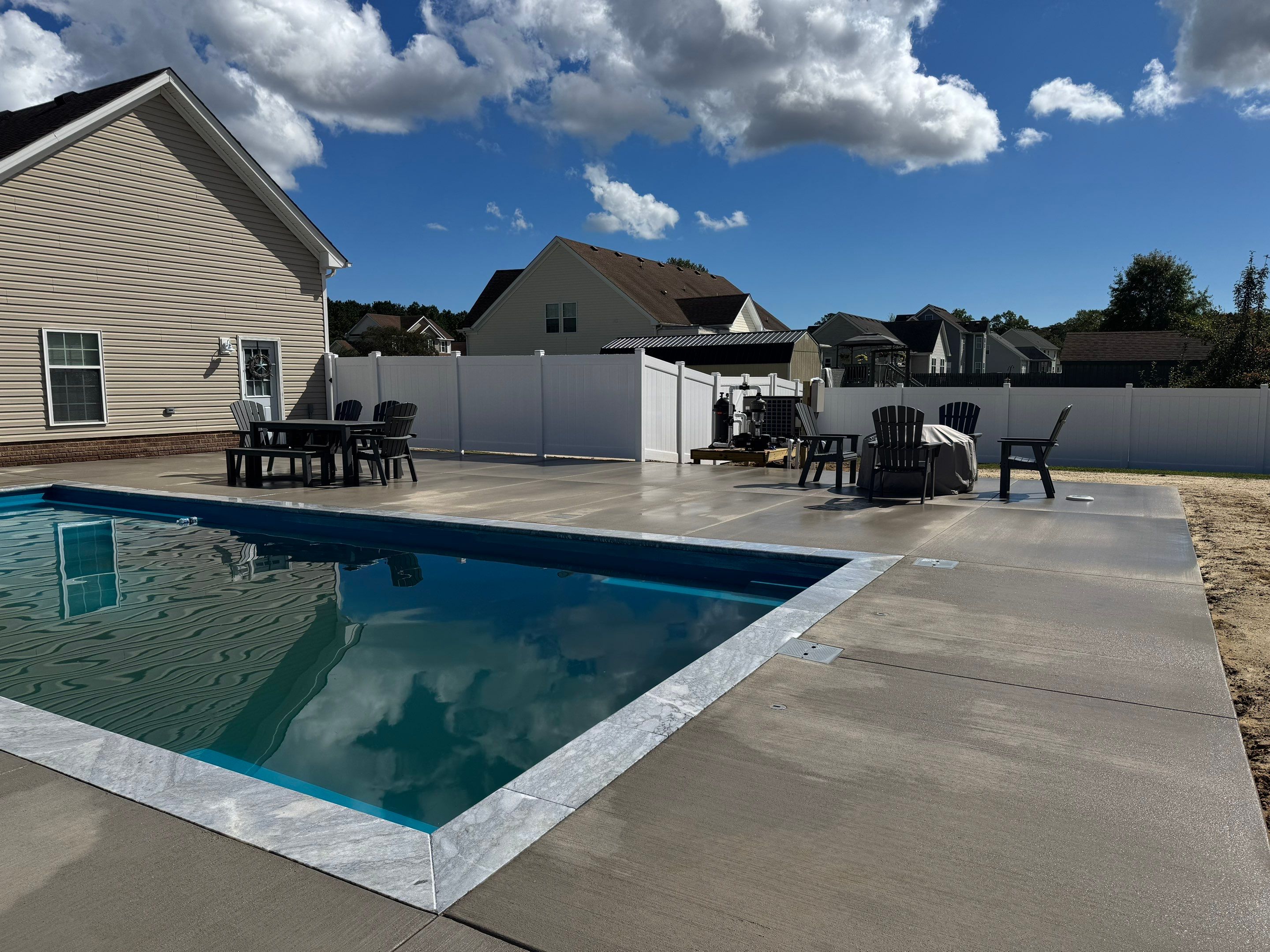 Clean Lines, Long Life by Tidewater Fence