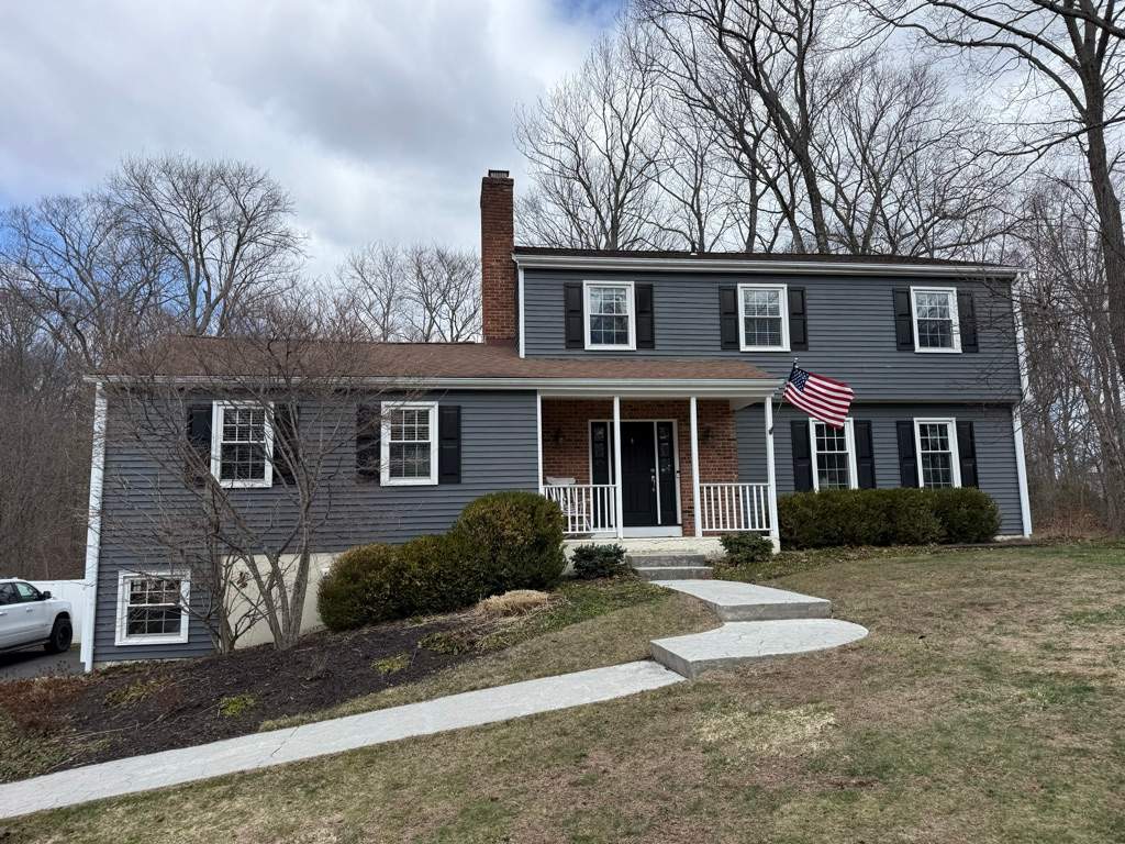 DiGiorgi installs beautiful new roof in New Milford, CT by DiGiorgi Roofing and Siding Inc