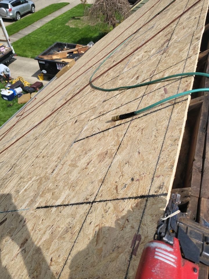 ATLAS PINNACLE COLOR: COASTAL GRANITE DRIP EDGE: WHITE by Eagle Eye Roofing