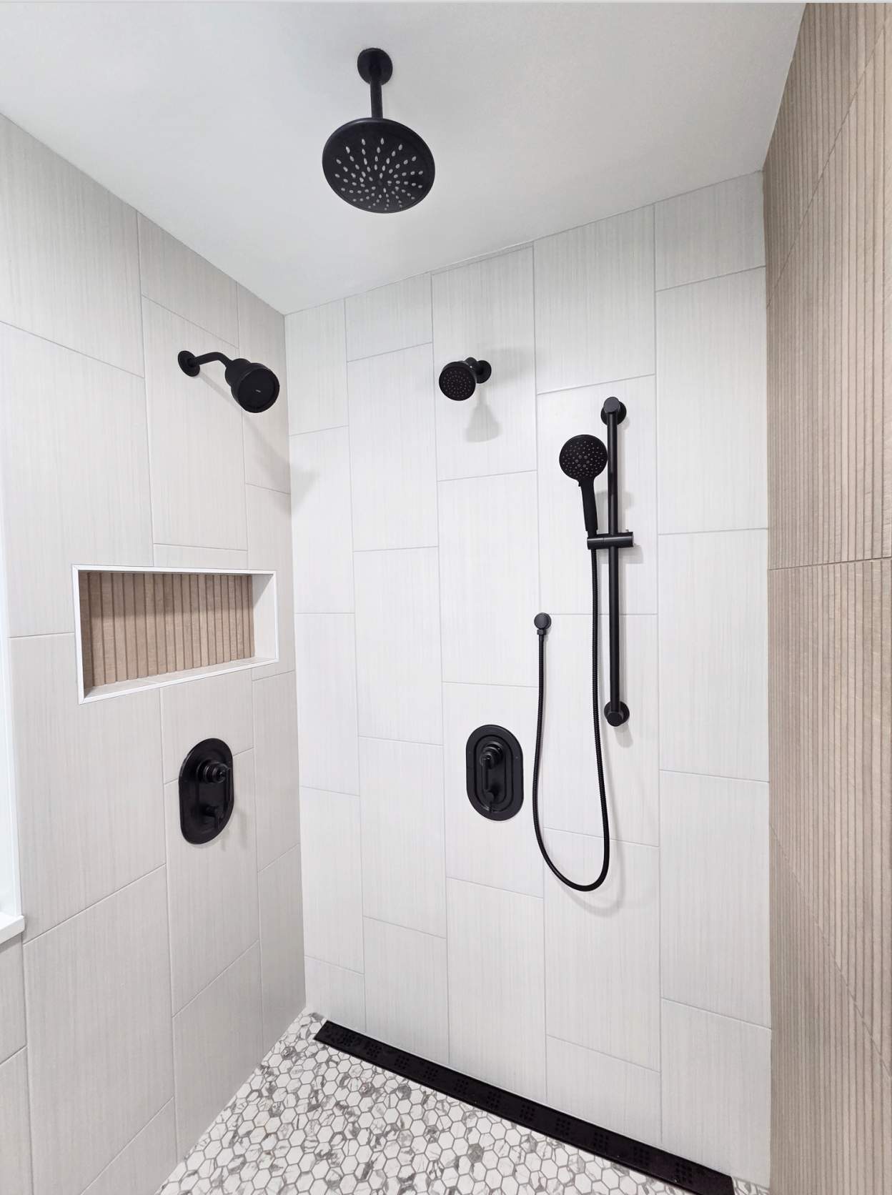 Wright Master Bath by Integrity Tile and Home LLC