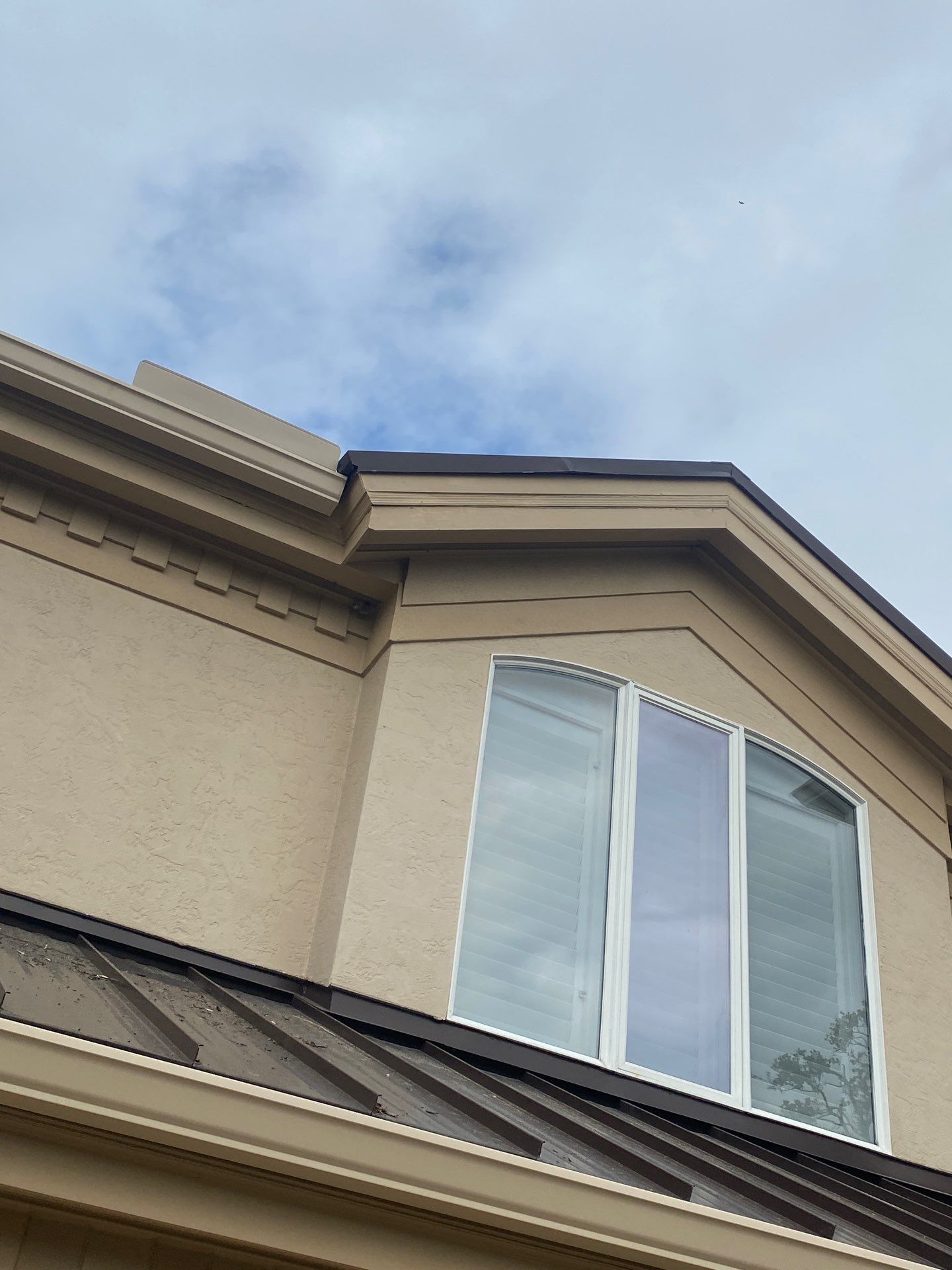Seamless Gutters in Sarasota FL by Gutter Professors