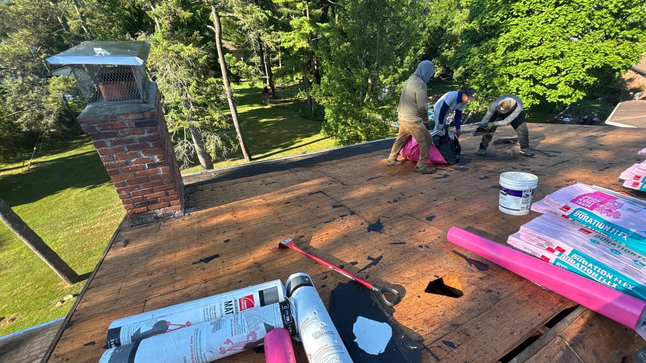 Roof Replacement using Owens Corning Onyx Black by 180 Contractors