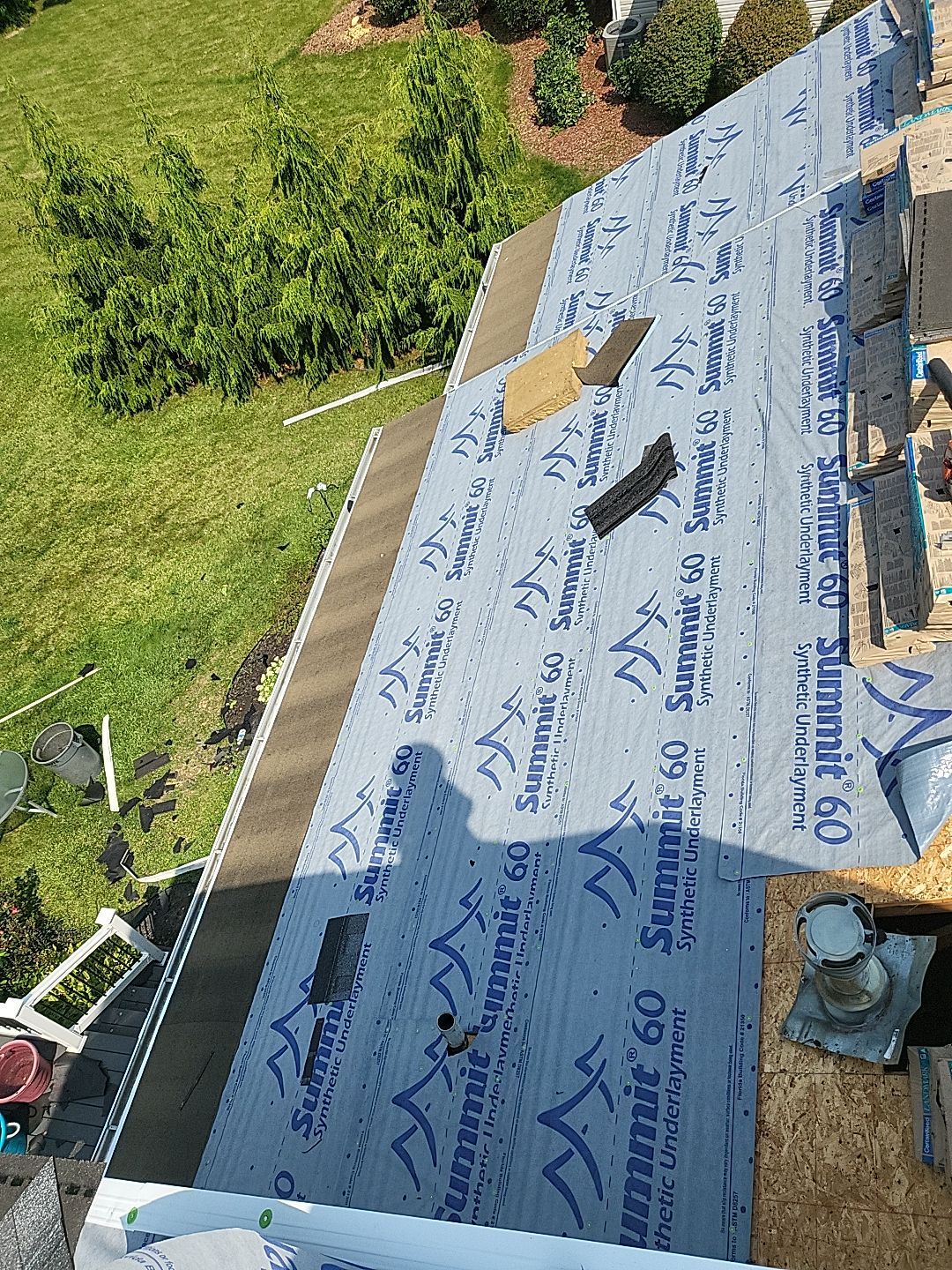 CT LANDMARK COLOR: PEWTER by Eagle Eye Roofing