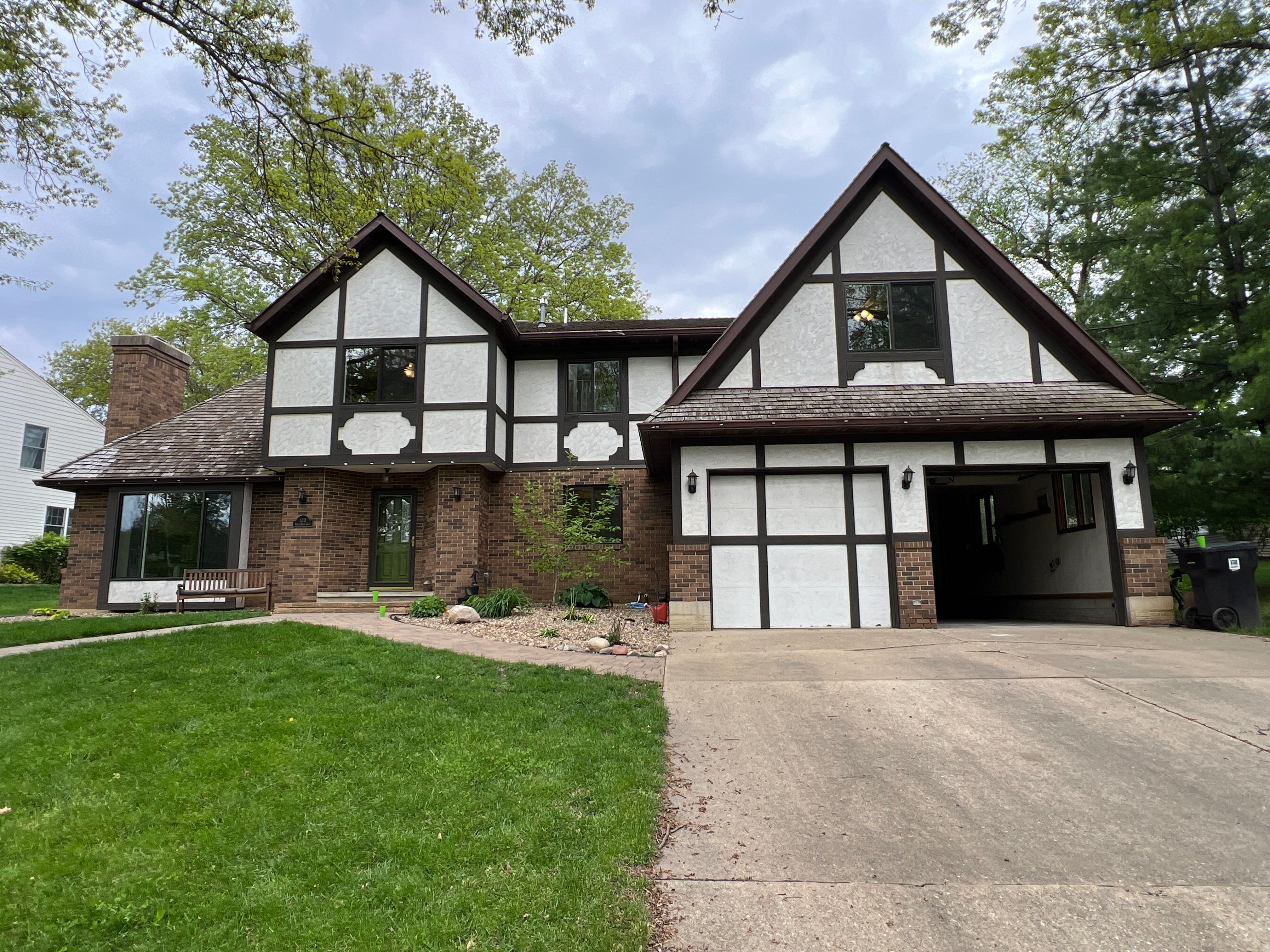 Window Installation using Pella 250 series vinyl window by United Windows and Siding LLC