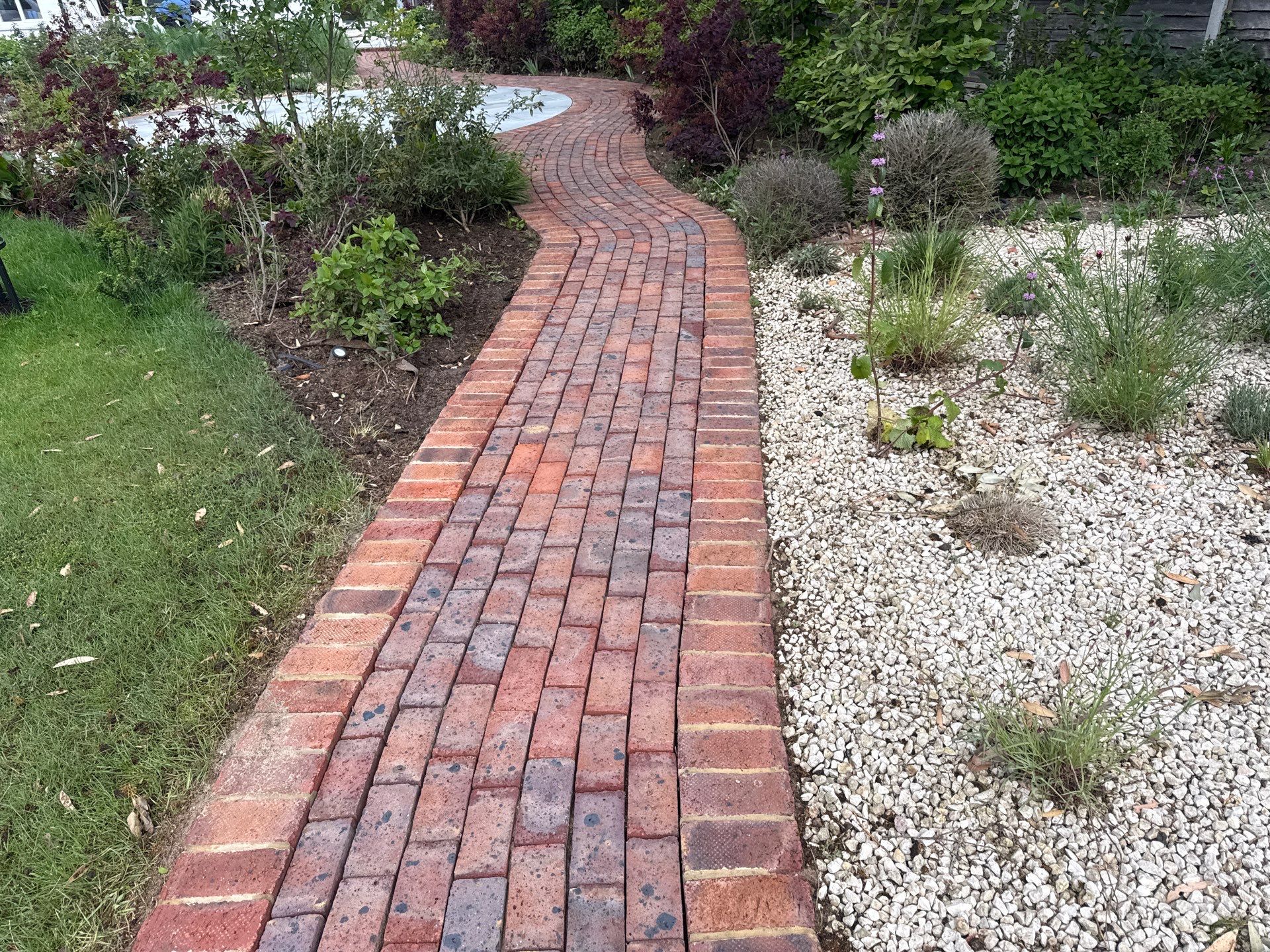 Patio - Walkways - Render Cleaning Surrey by Ges Exterior Cleaning ltd