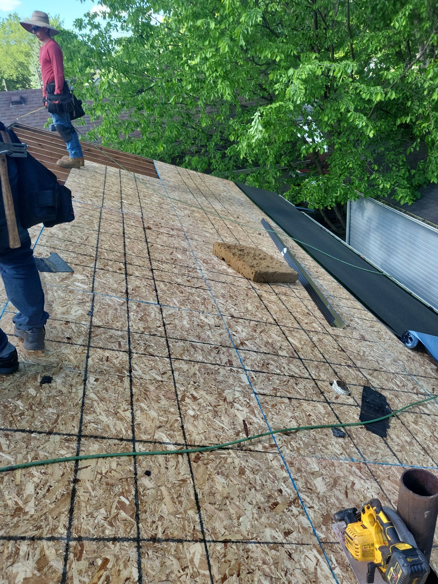 Atlas Pinnacle, Color, Summer Storm, Drip Edge, Color, Black by Eagle Eye Roofing