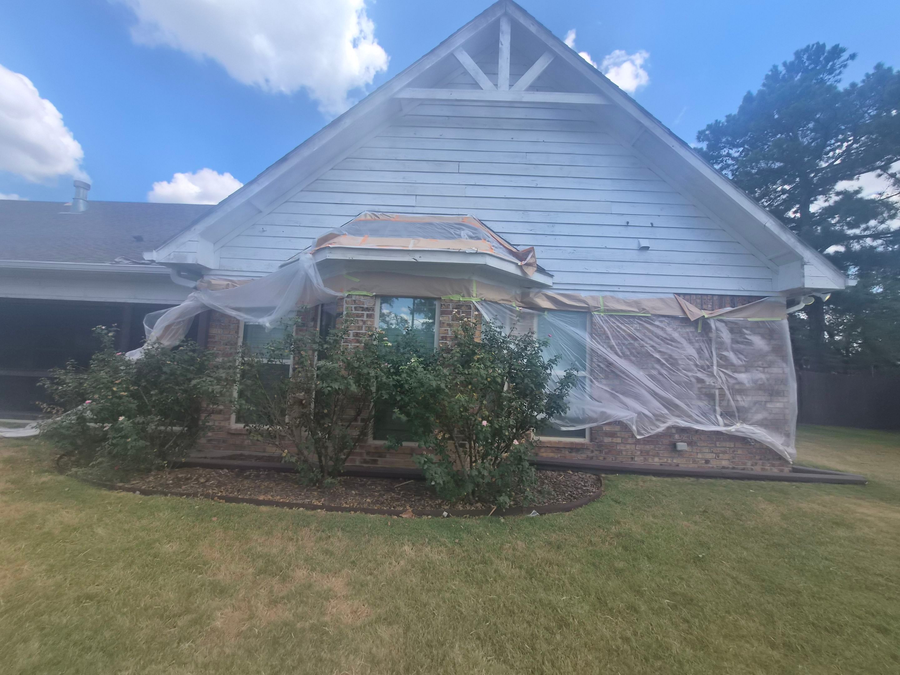 From Dated Brown to Modern Contrast: A Mineola Exterior Transformation by Quality Coats Painting