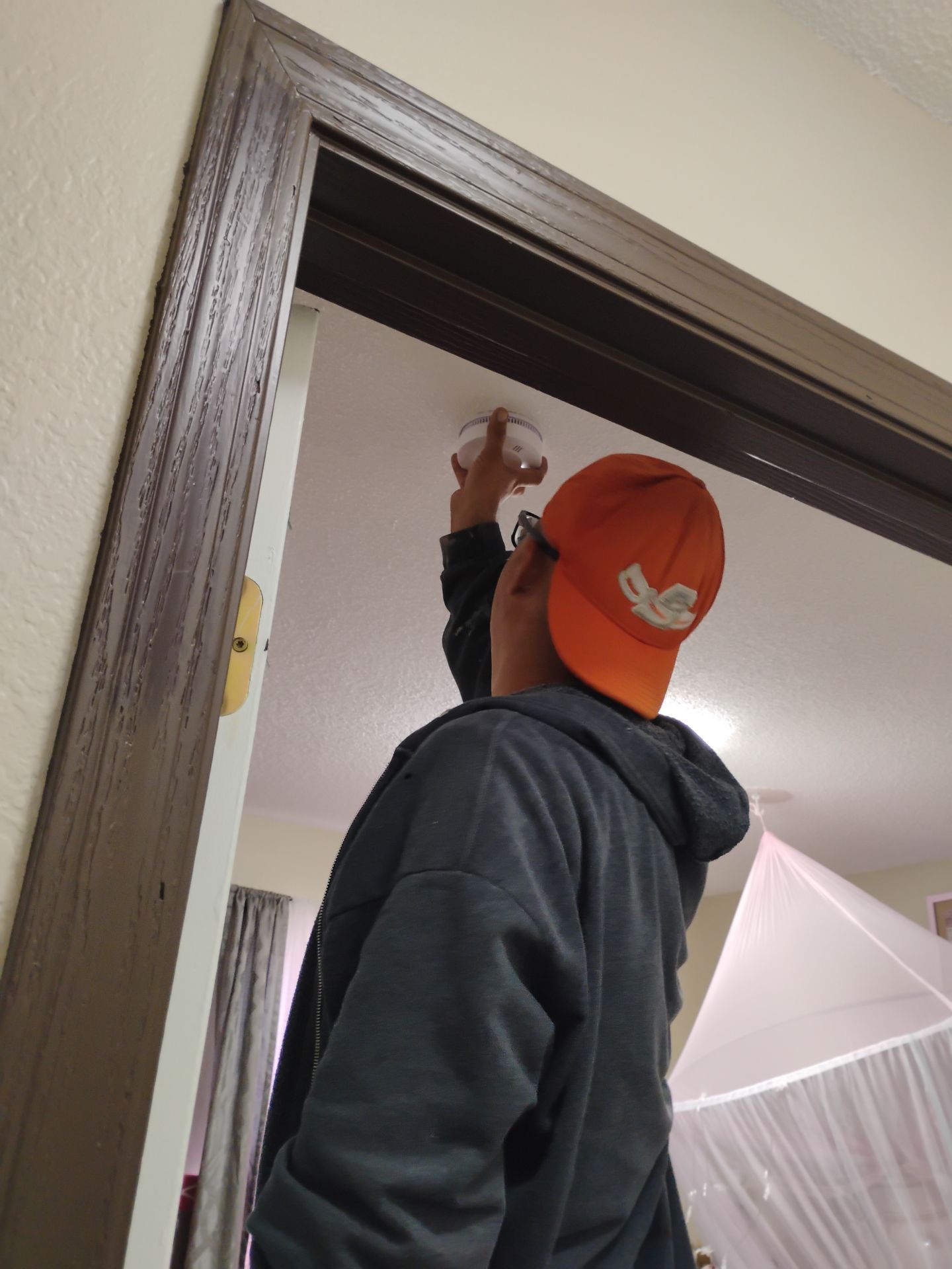 Handyman Services – O'Fallon, IL by Legendary Services Company LLC.