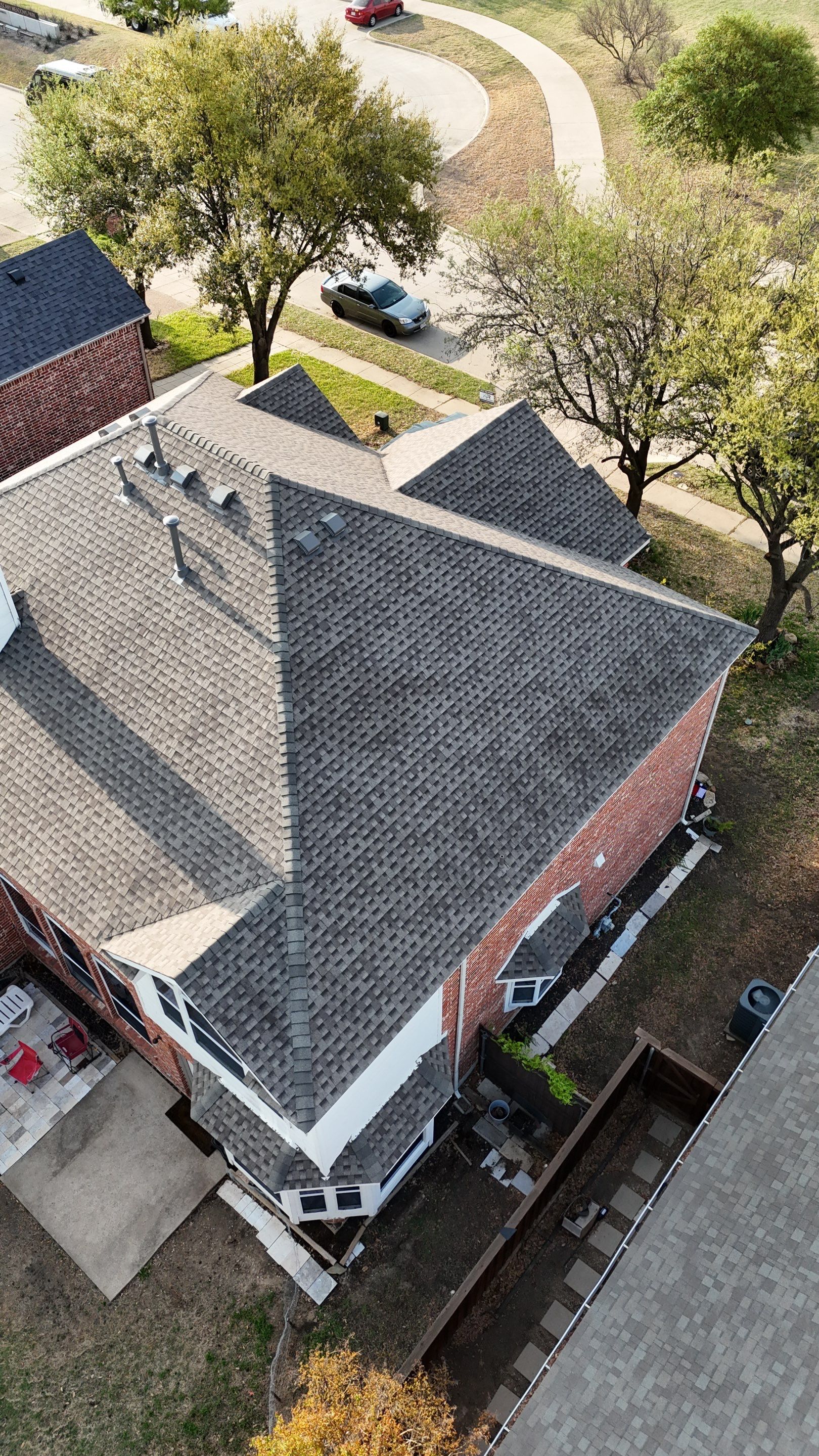 GAF HDZ - Weathered Wood by Elite Roofing LLC
