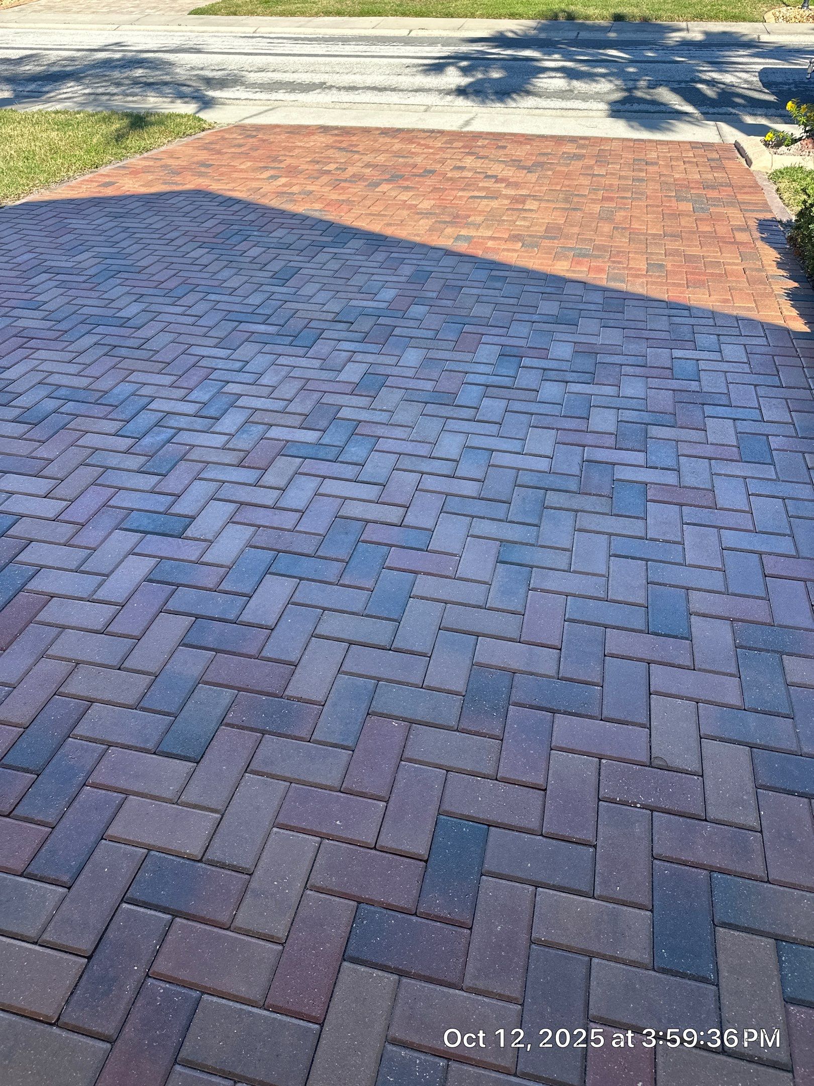Restoring Multi-Tone Paver Driveway and Walkways in Sun City Center by Supreme Paver Experts