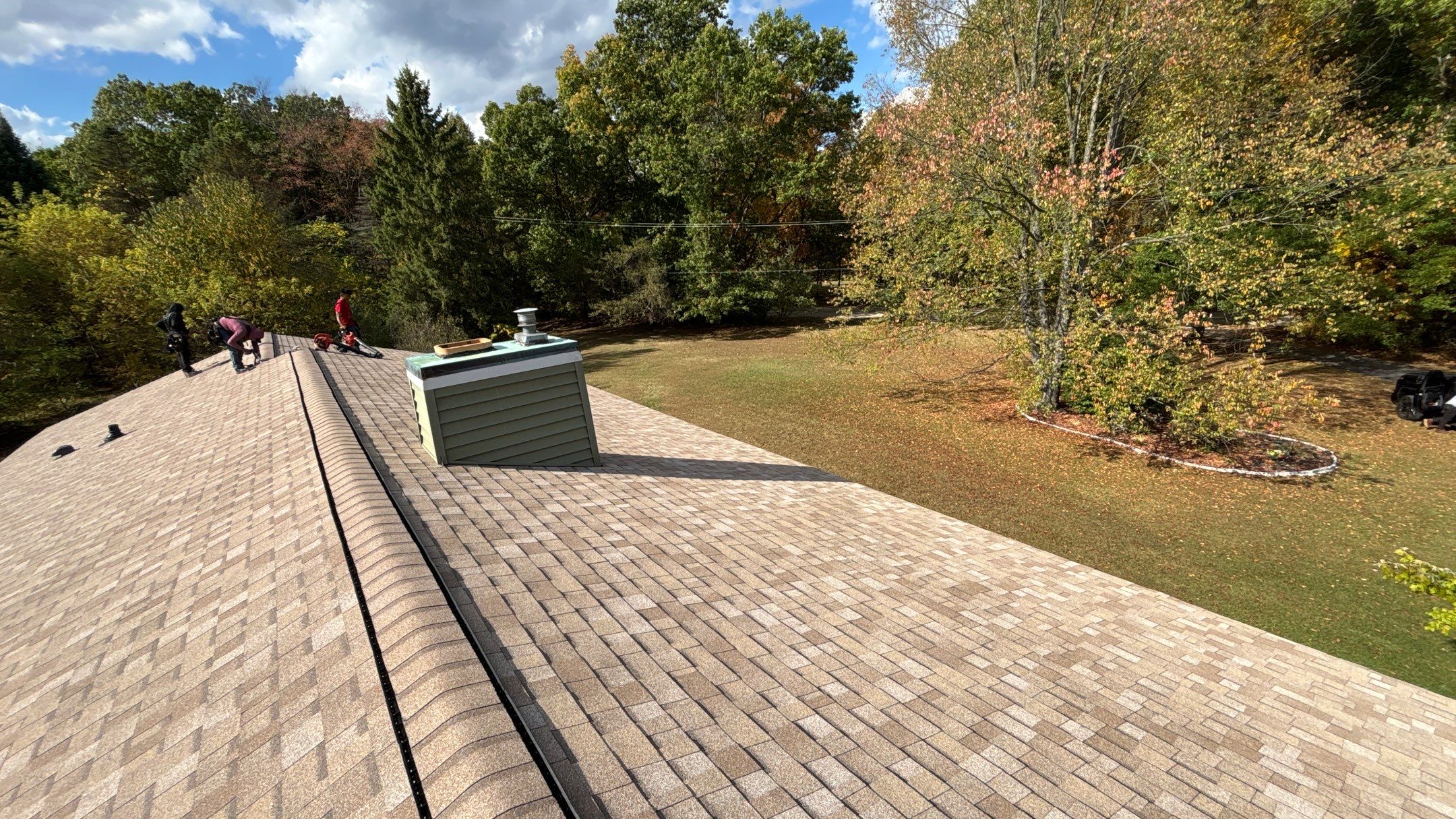 Roof Replacement using Owens Corning Sand Castle and Siding Replacement using Odyssey Plus D4" Wood Grain by 180 Contractors