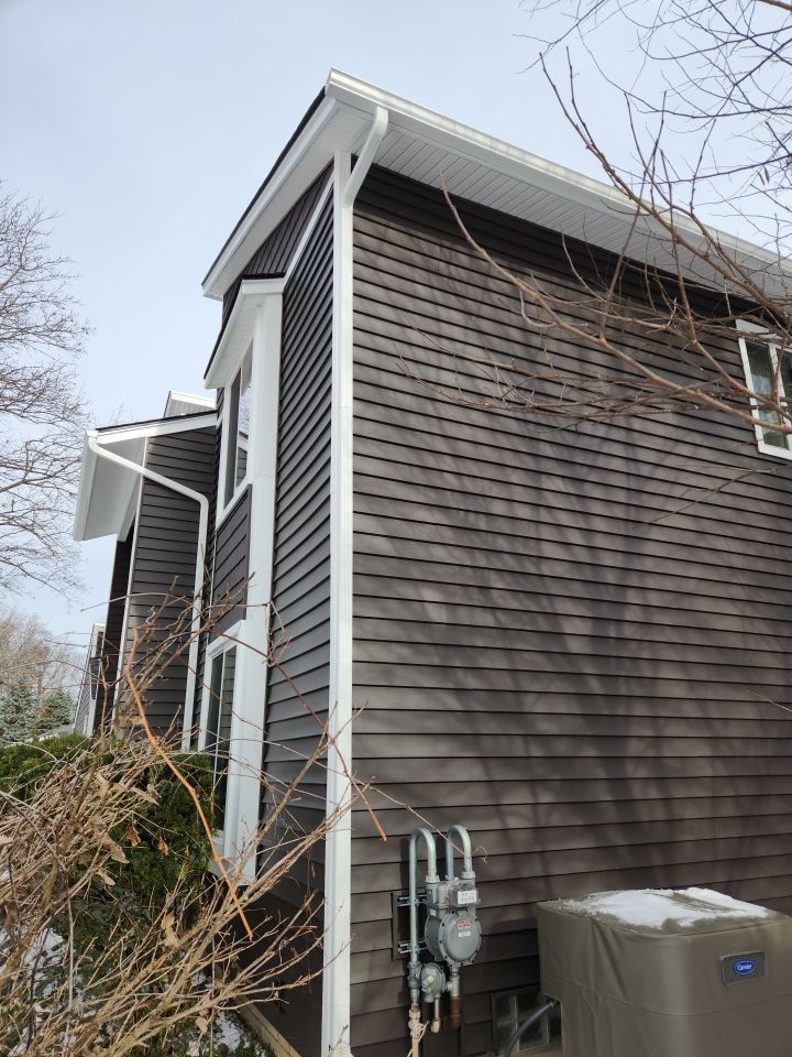 CertainTeed Monogram D5 Slate + Owens Corning Duration Colonial Slate by 180 Contractors