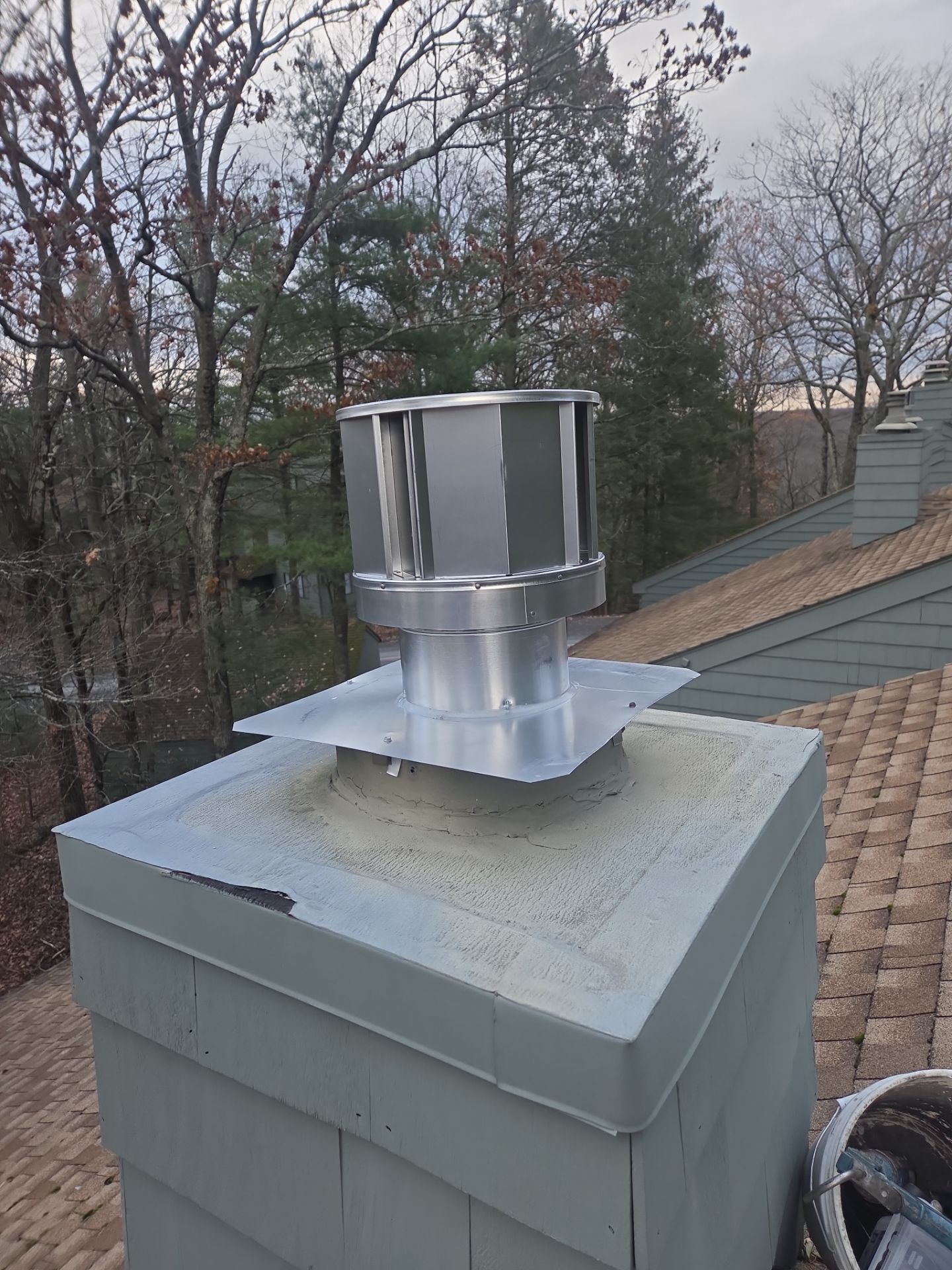 Gas Insert in corner fireplace by Neighborhood Chimney Services 