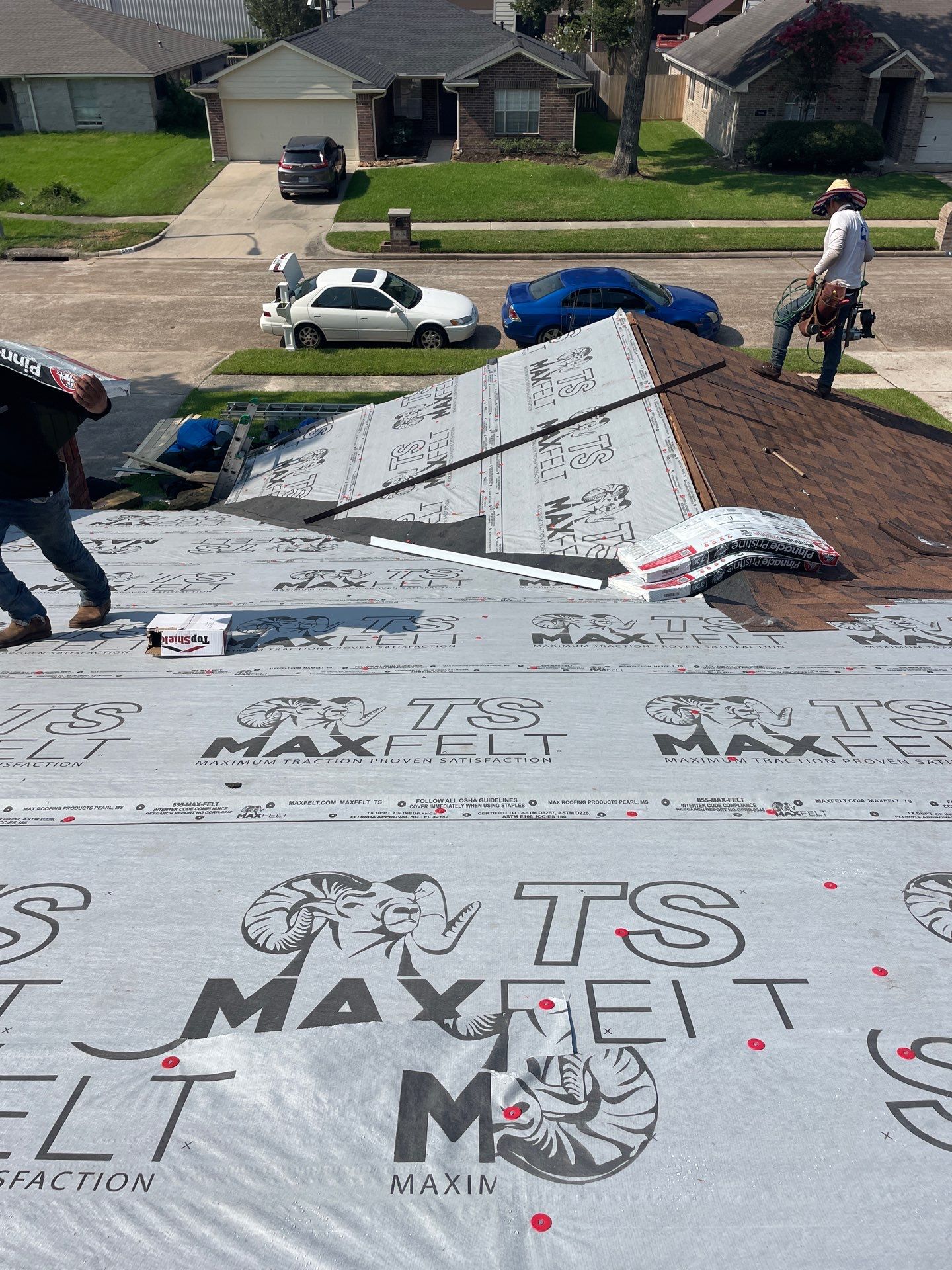 Atascocita Roof Installation using Atlas Pinnacle Pristine by Modern BYLT Roofing & Construction