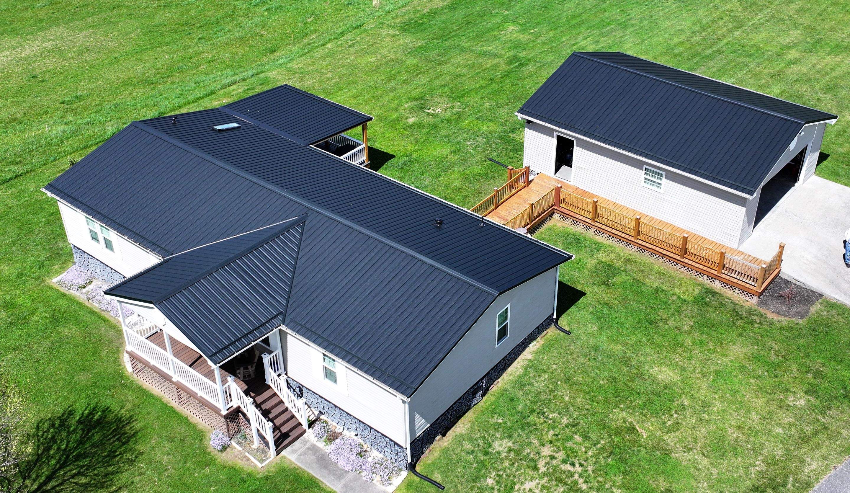 Crusenberry Residence by Omnia Roofing