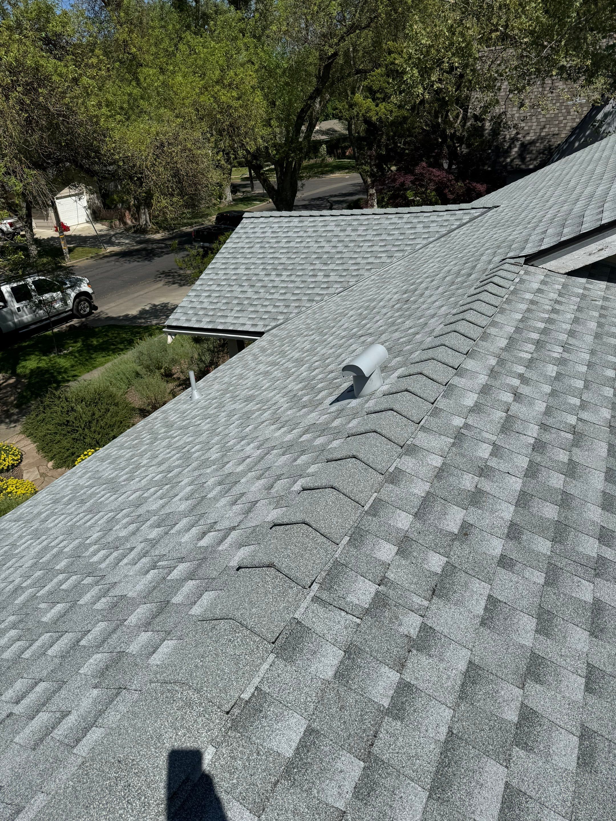 GAF Timberline HDZ-RS shingle project by Straight Edge Roofing Inc