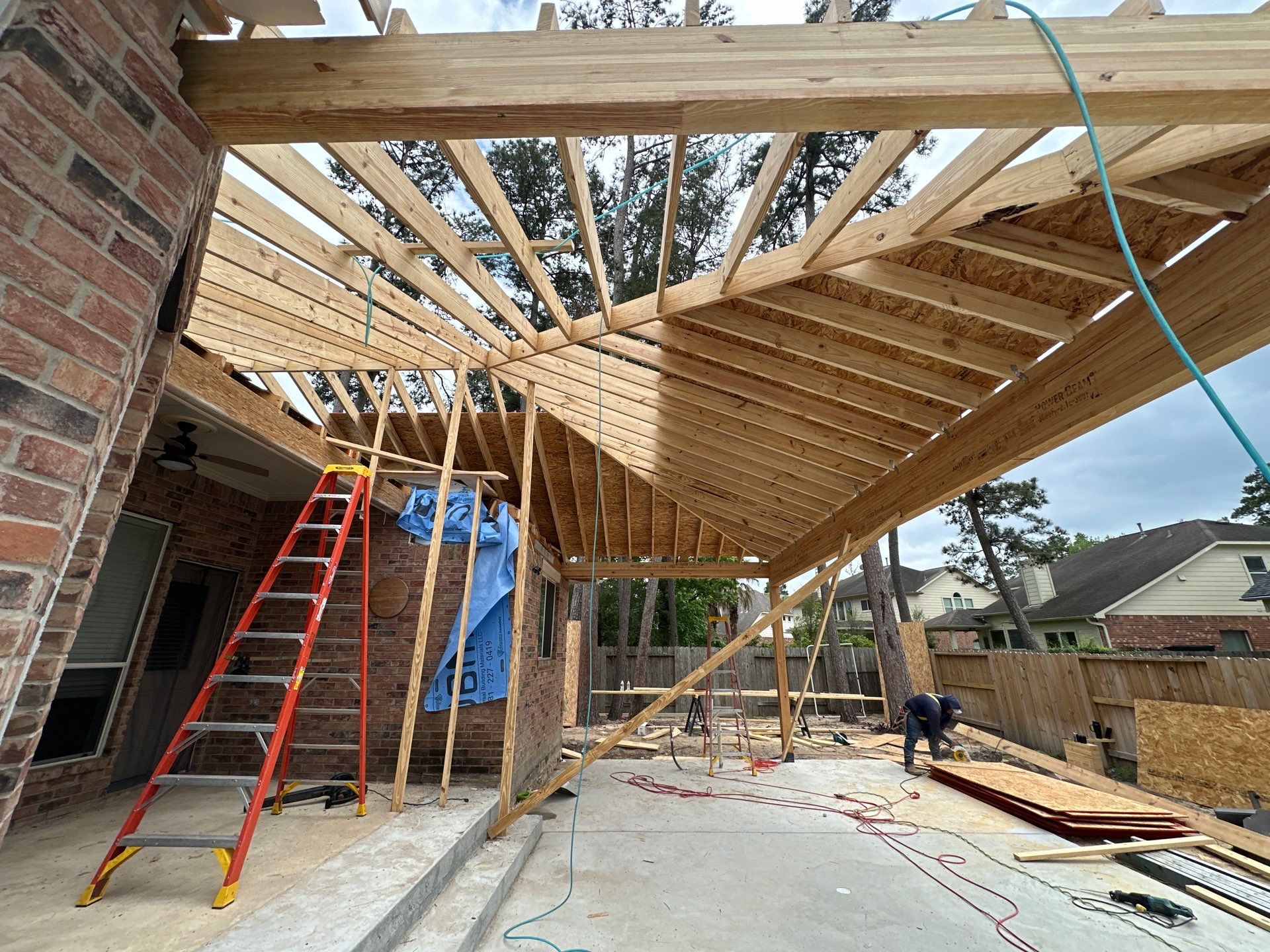 Pool, Patio Cover and Summer Kitchen in Sterling Ridge by SophAlx LLC
