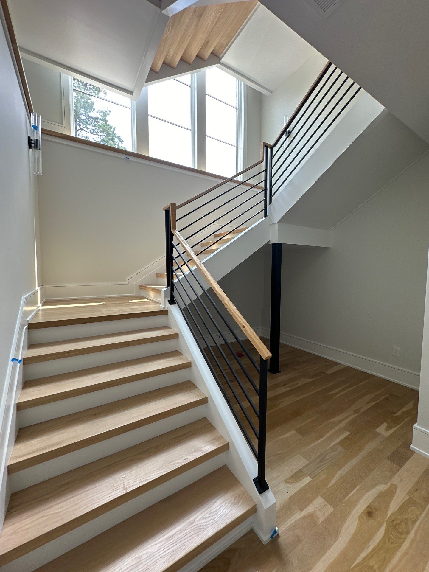Interior Paint and Flooring in Nashville by Music City Improvements