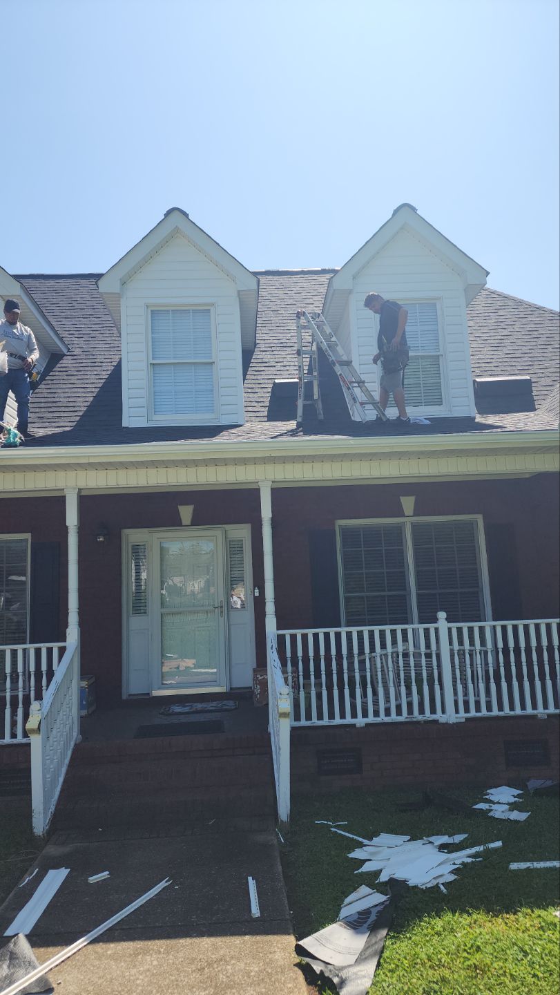 Residential Roofing Installation using Owens Corning® Oakridge Onyx Black by Indigo State Roofing