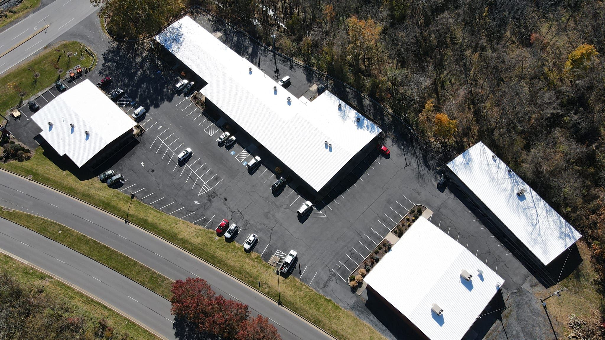 Project by Commercial Roofing Pros  by Commercial Roofing Pros 