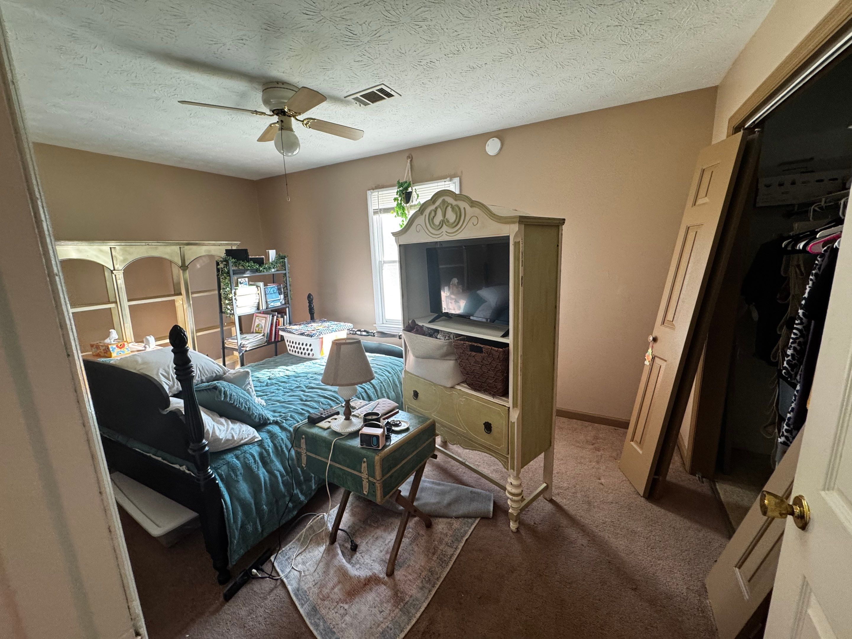 Bedroom & Bathroom Repaint by PGP Surface Solutions, LLC
