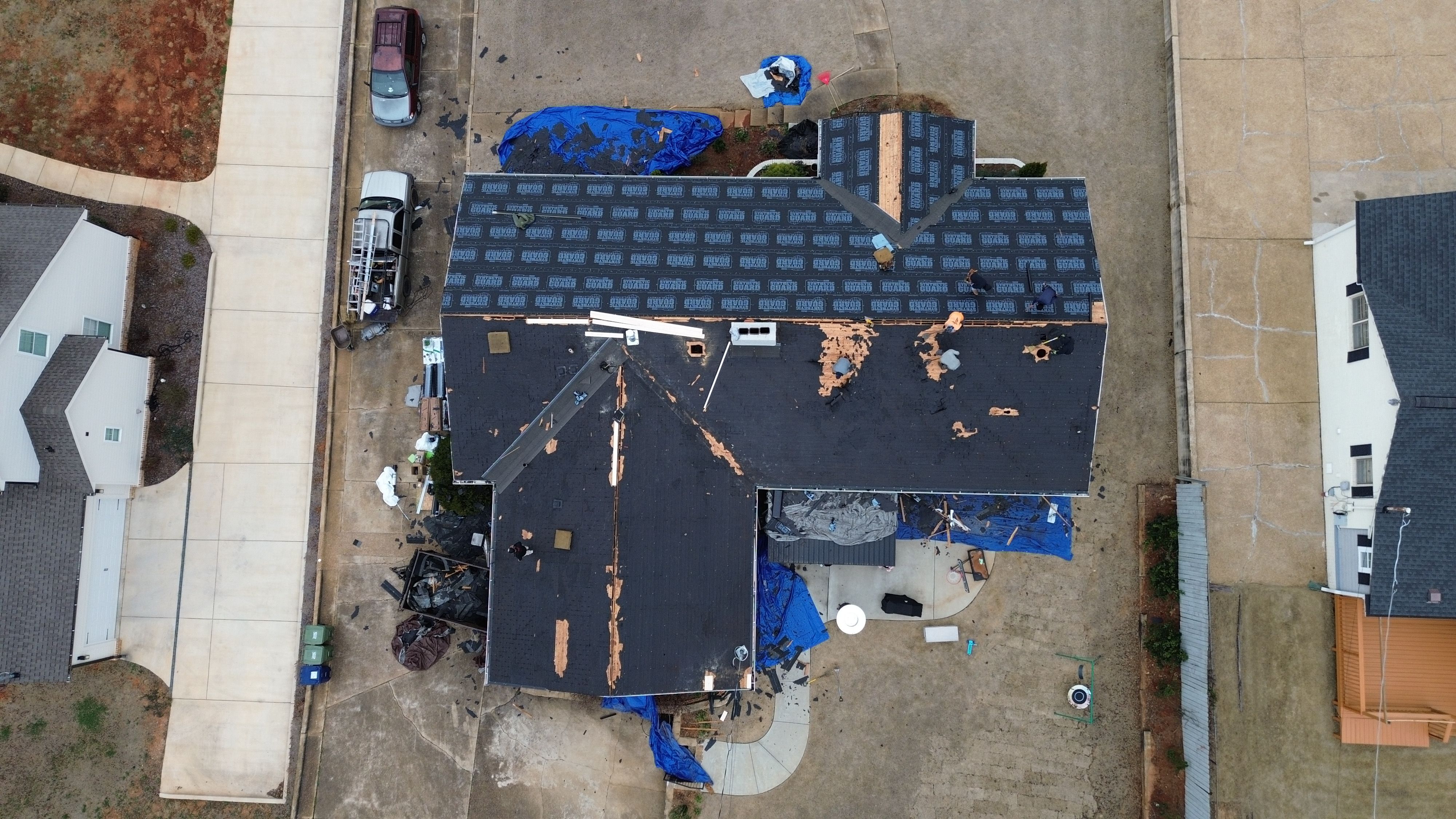 Thunderstorm Grey - Strong by BayCo Roofing