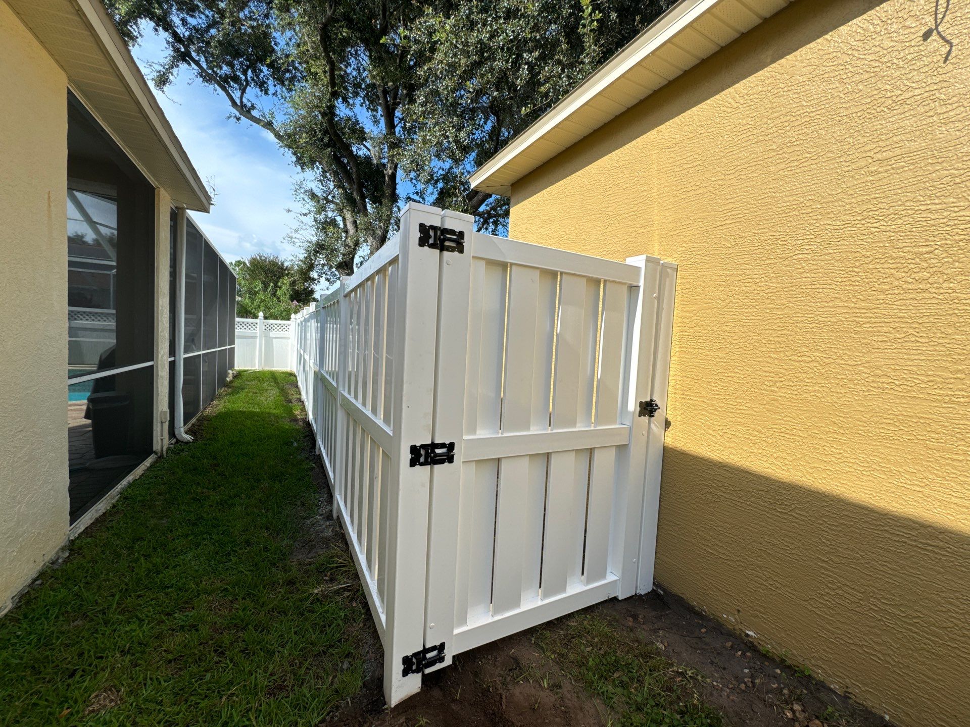 Vinyl Fence Installation using 6Ft Shadowbox White Vinyl Fence by Asap fence and gates, LLC
