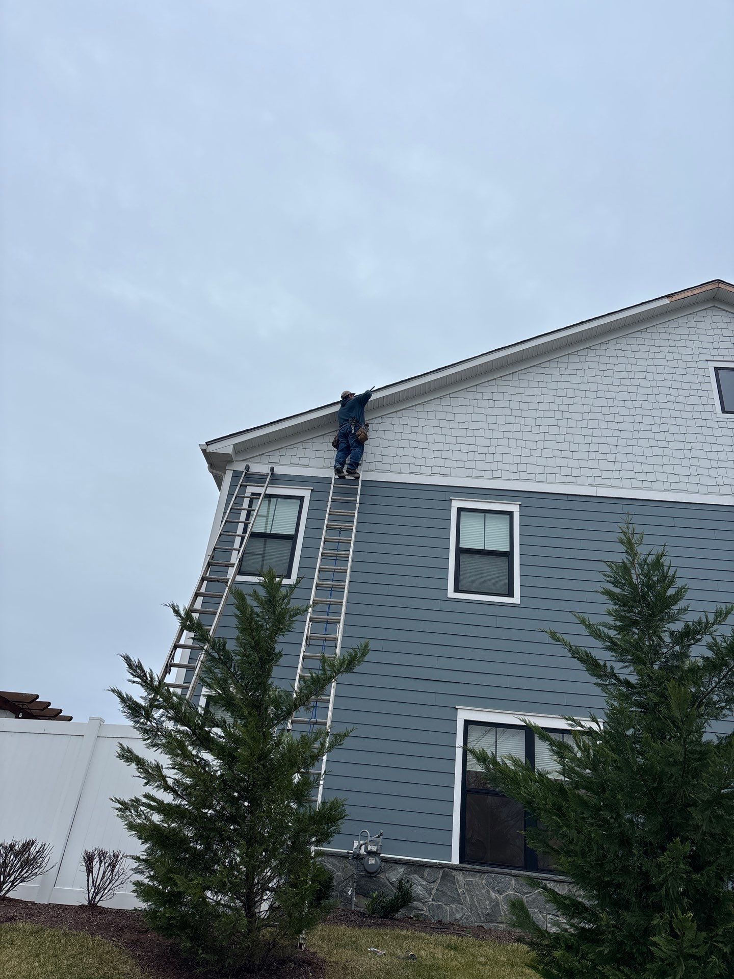 Siding and Trim Repair by Winchester Roofing