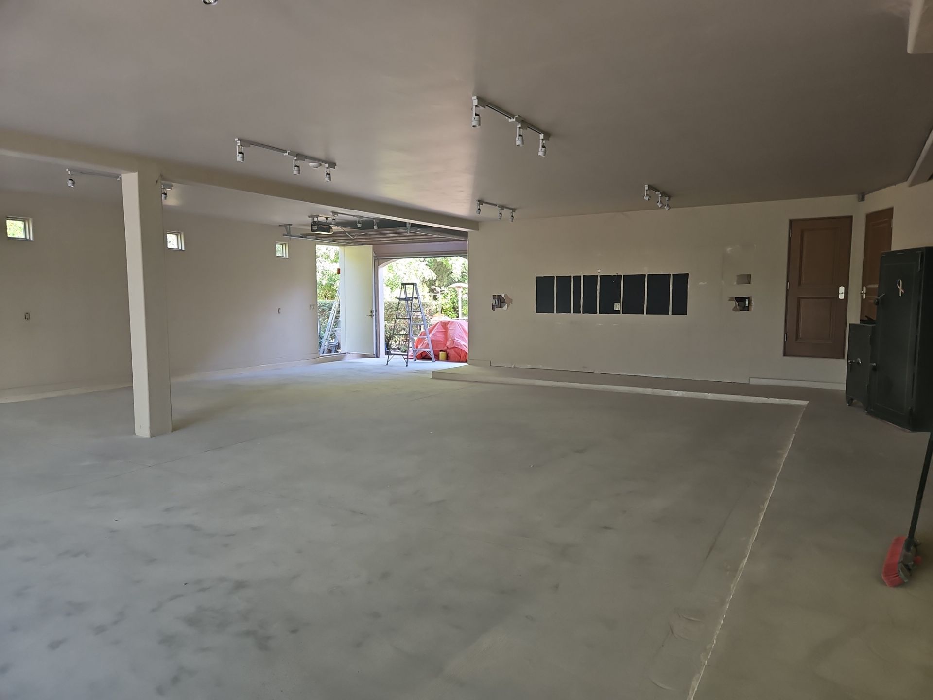 Garage Floor Coating and Painting by Regal Renovate