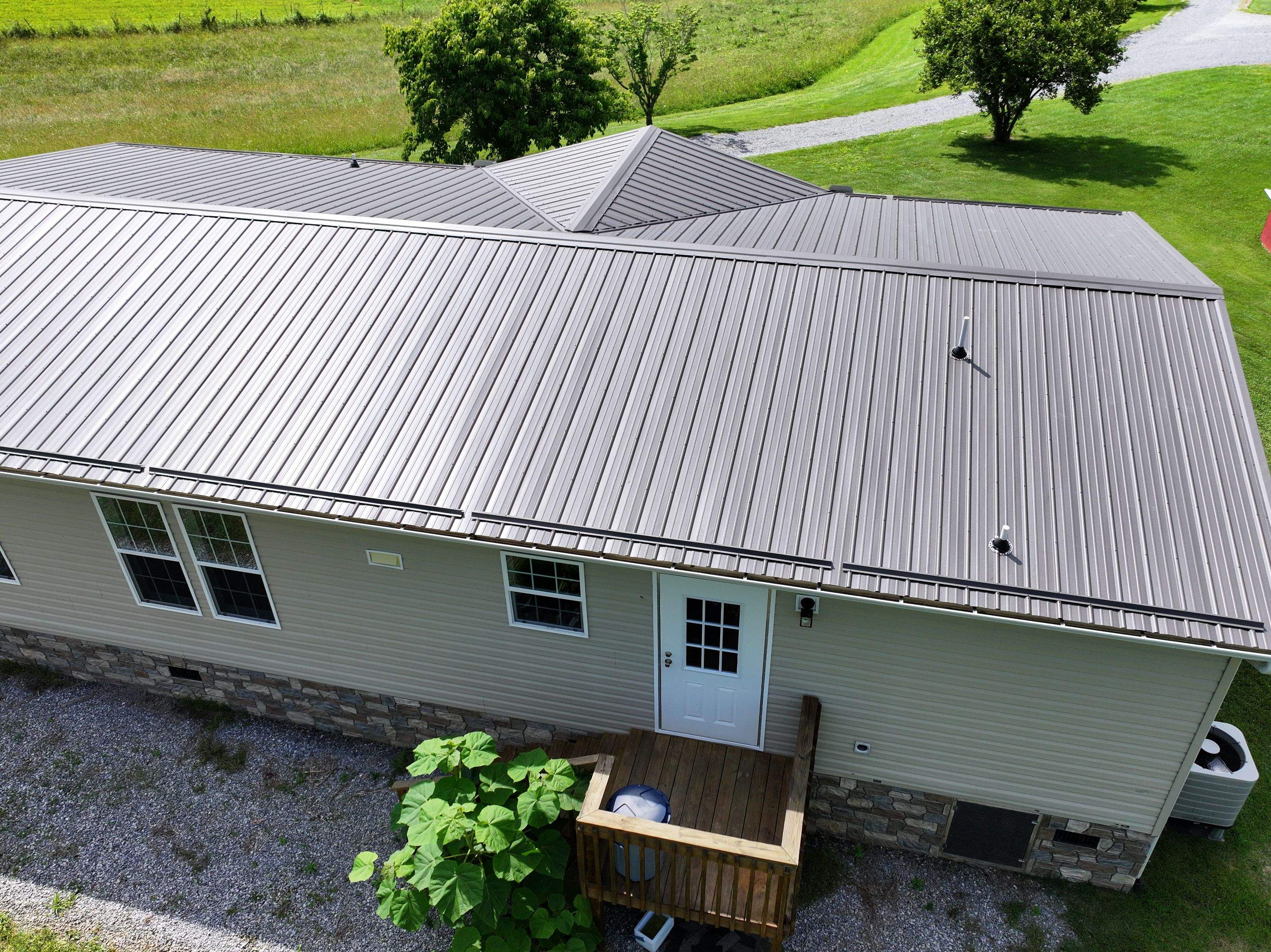 Williams Residence by Omnia Roofing