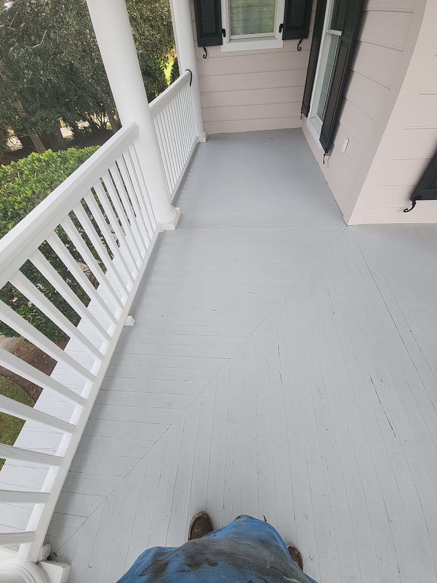 Painted Deck using AcryFin by DuraSeal