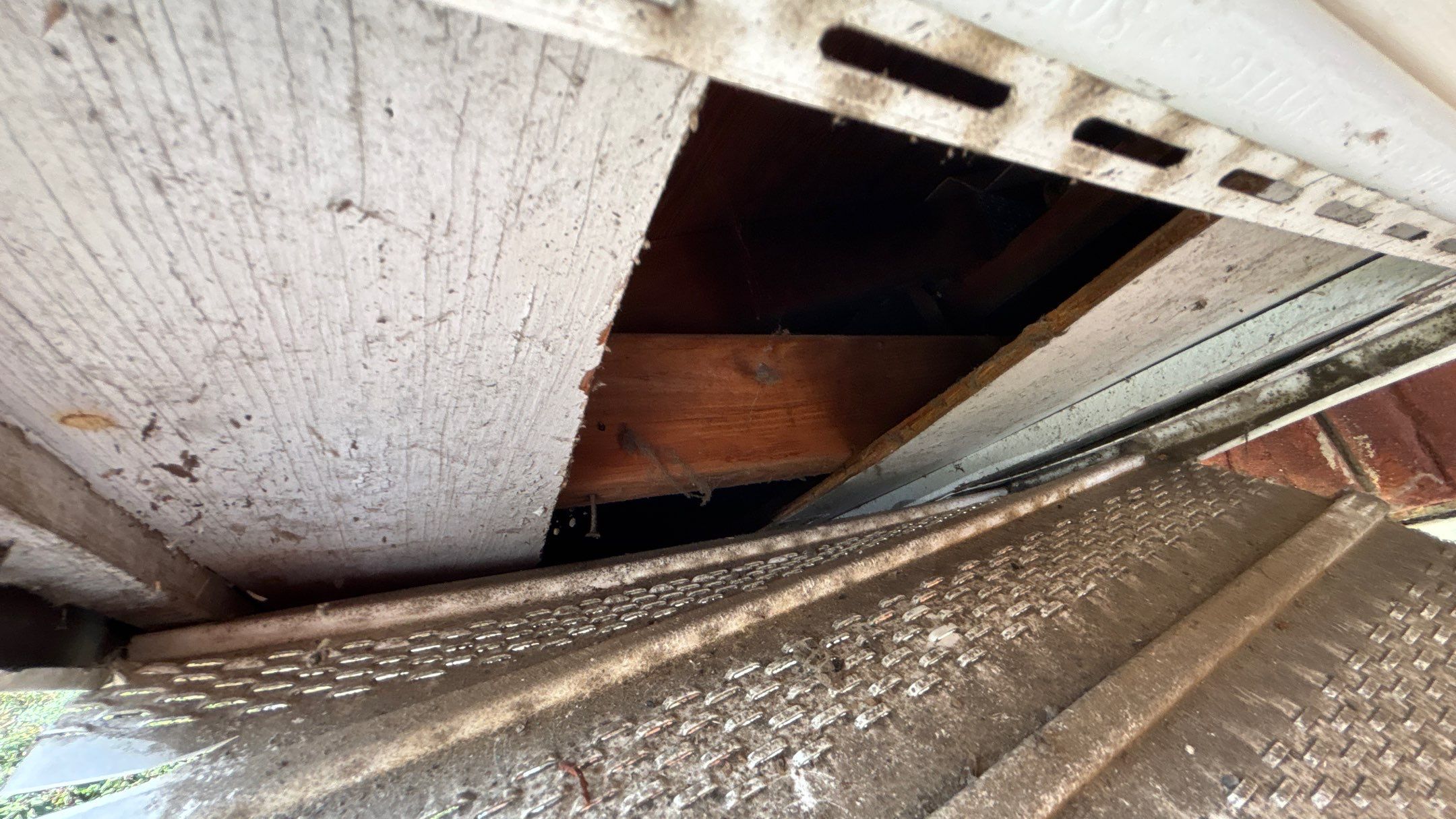 Roof Replacement using Owens Corning Onyx Black by 180 Contractors