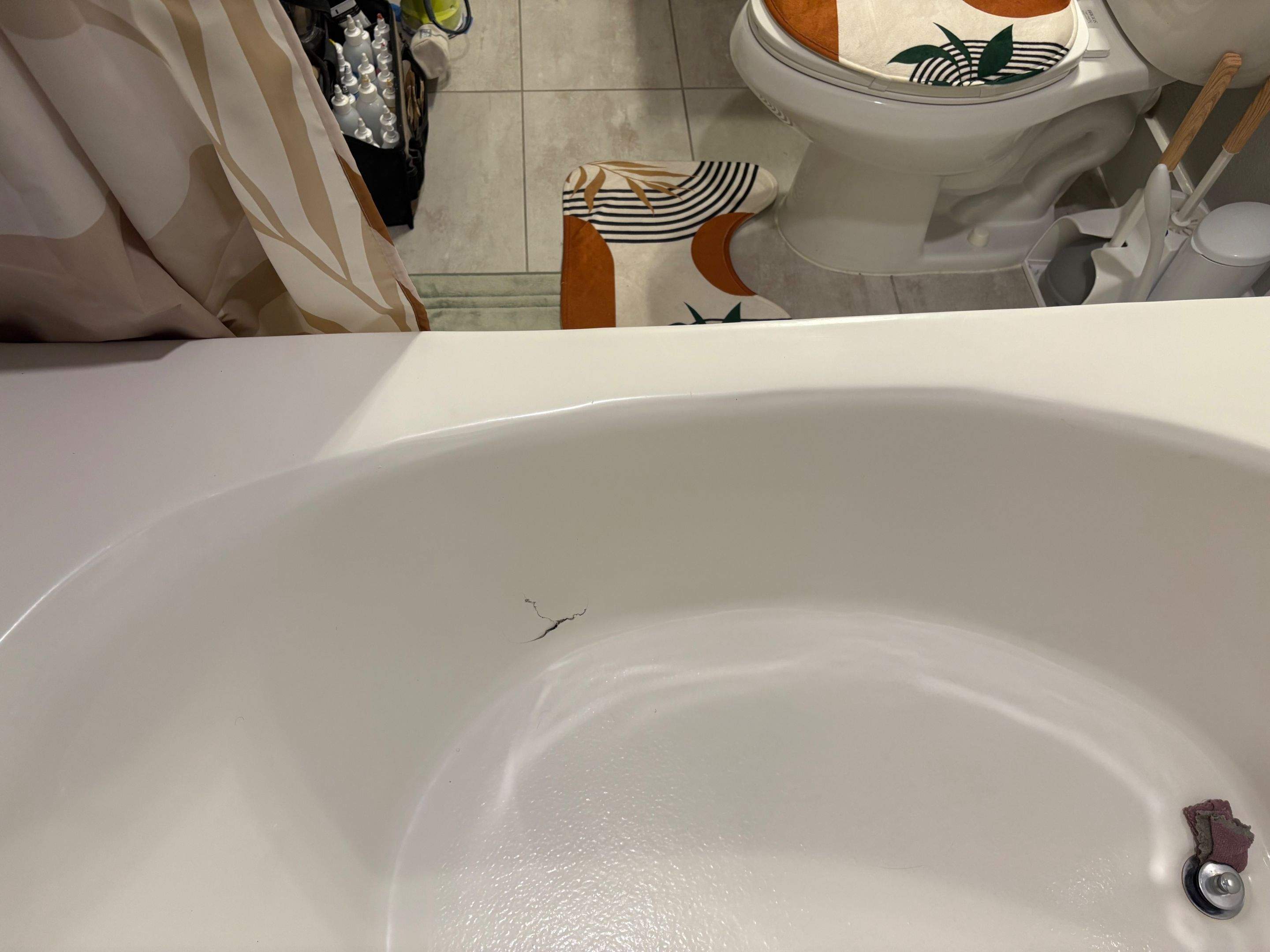 Bathtub Crack Repair by Surface Experts - Cypress / North Katy