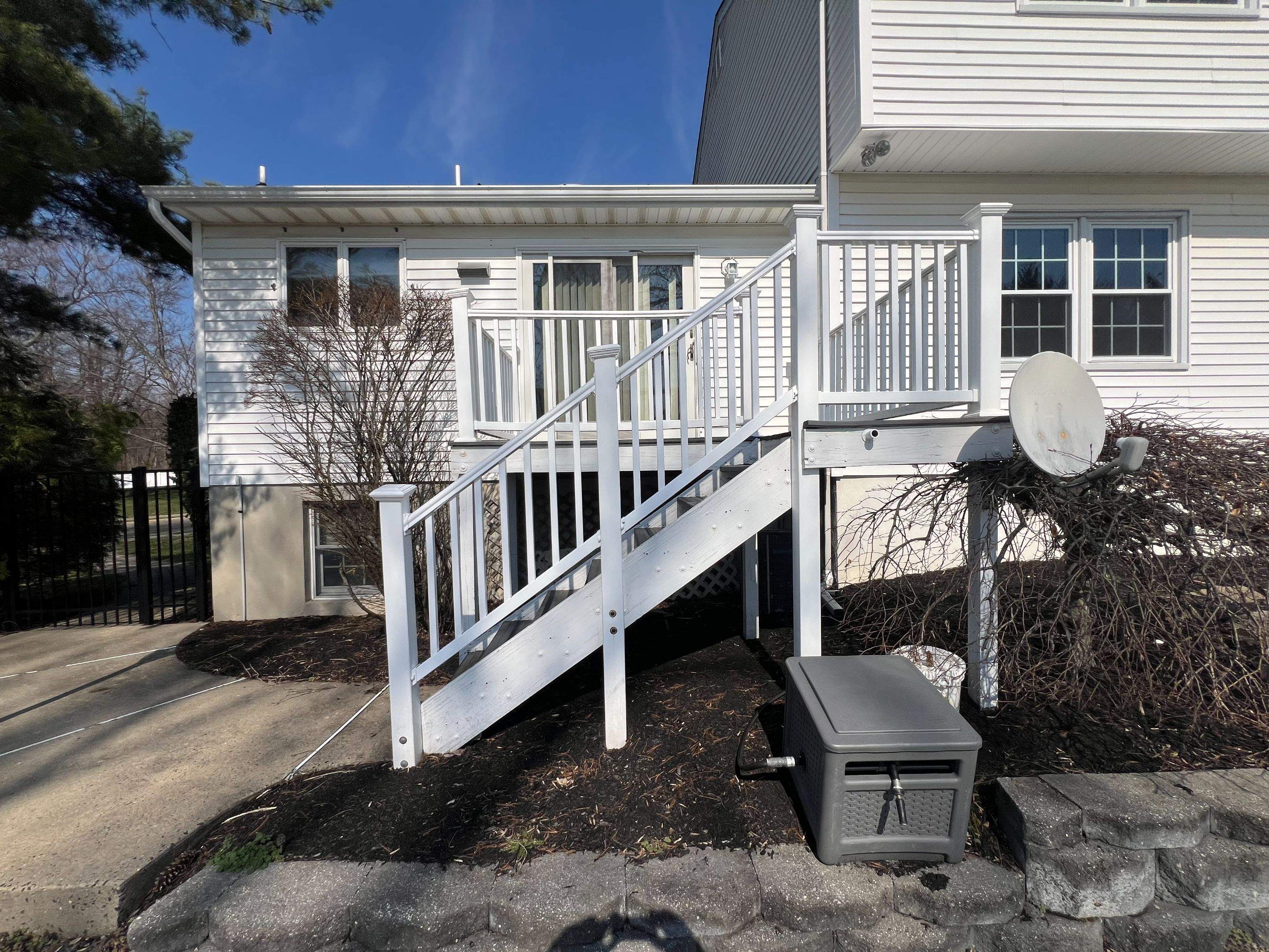 New Deck in Middletown Township, New Jersey by deck guardian