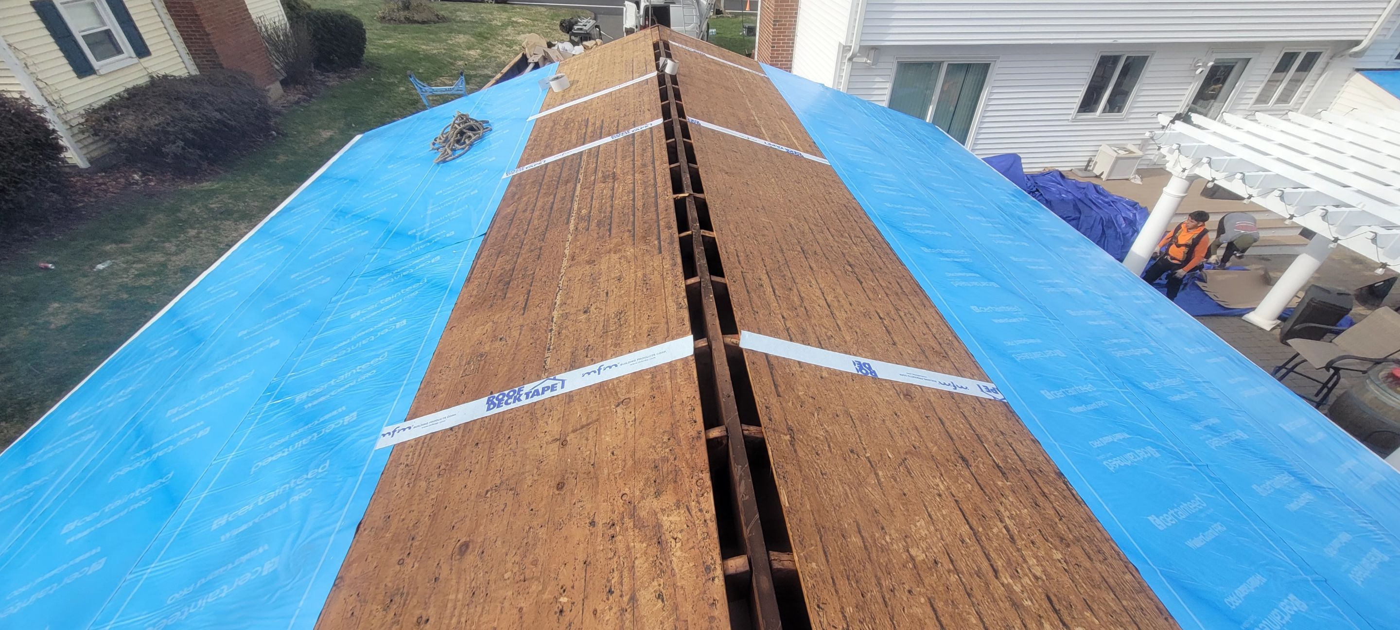 Bristol customer with professionally installed new roof! by DiGiorgi Roofing and Siding Inc