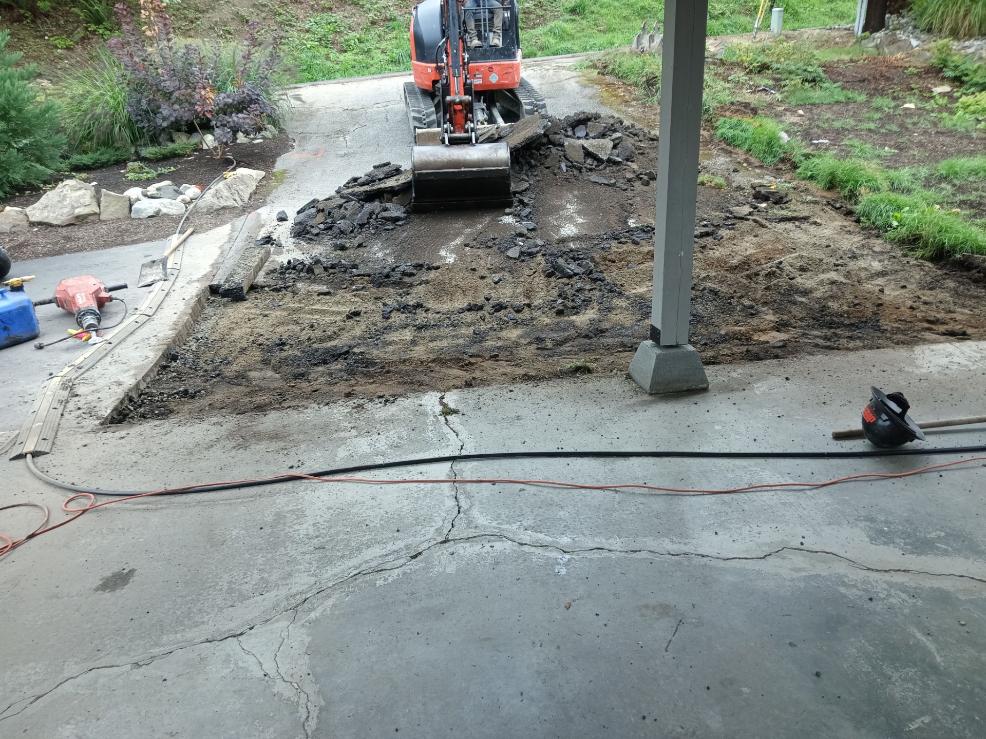 Asphalt Driveway Repair | Edmonds  by Jireh Asphalt & Concrete Inc 