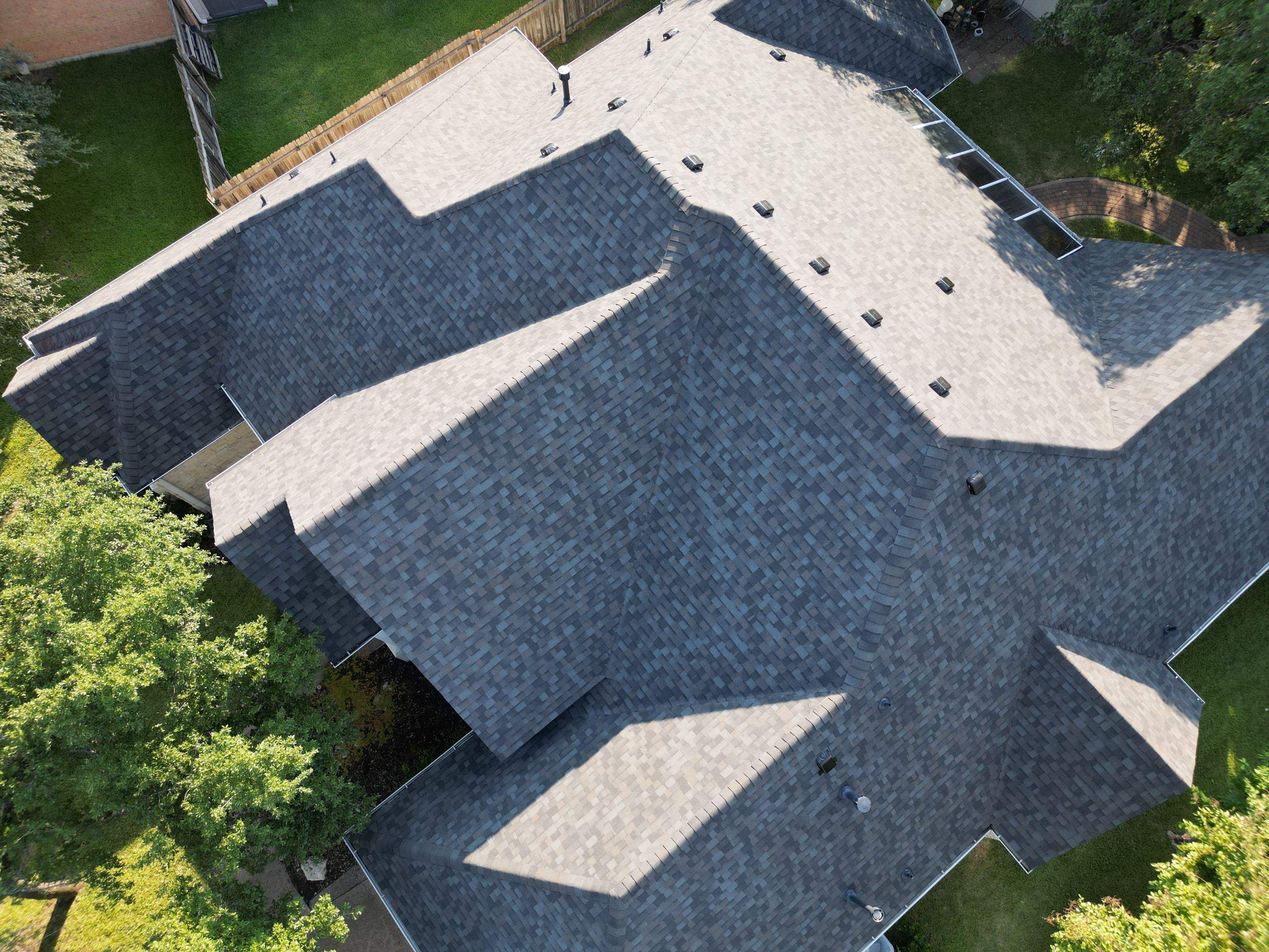 Williamsburg Gray - Owens Corning TruDefinition Duration by RoofsOnly.com