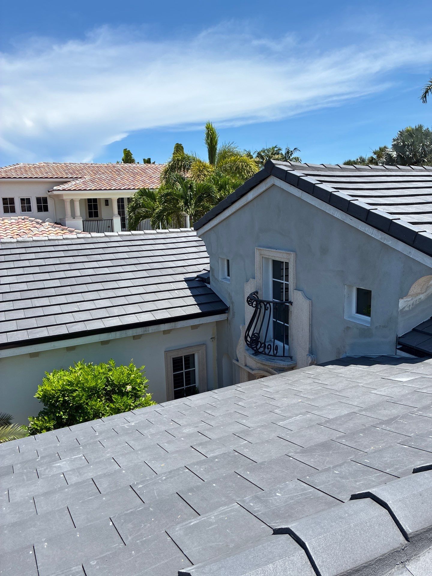 Westlake Saxony 900 Slate Tile Dark Charcoal by Total Roofing System The Metal Roof Experts