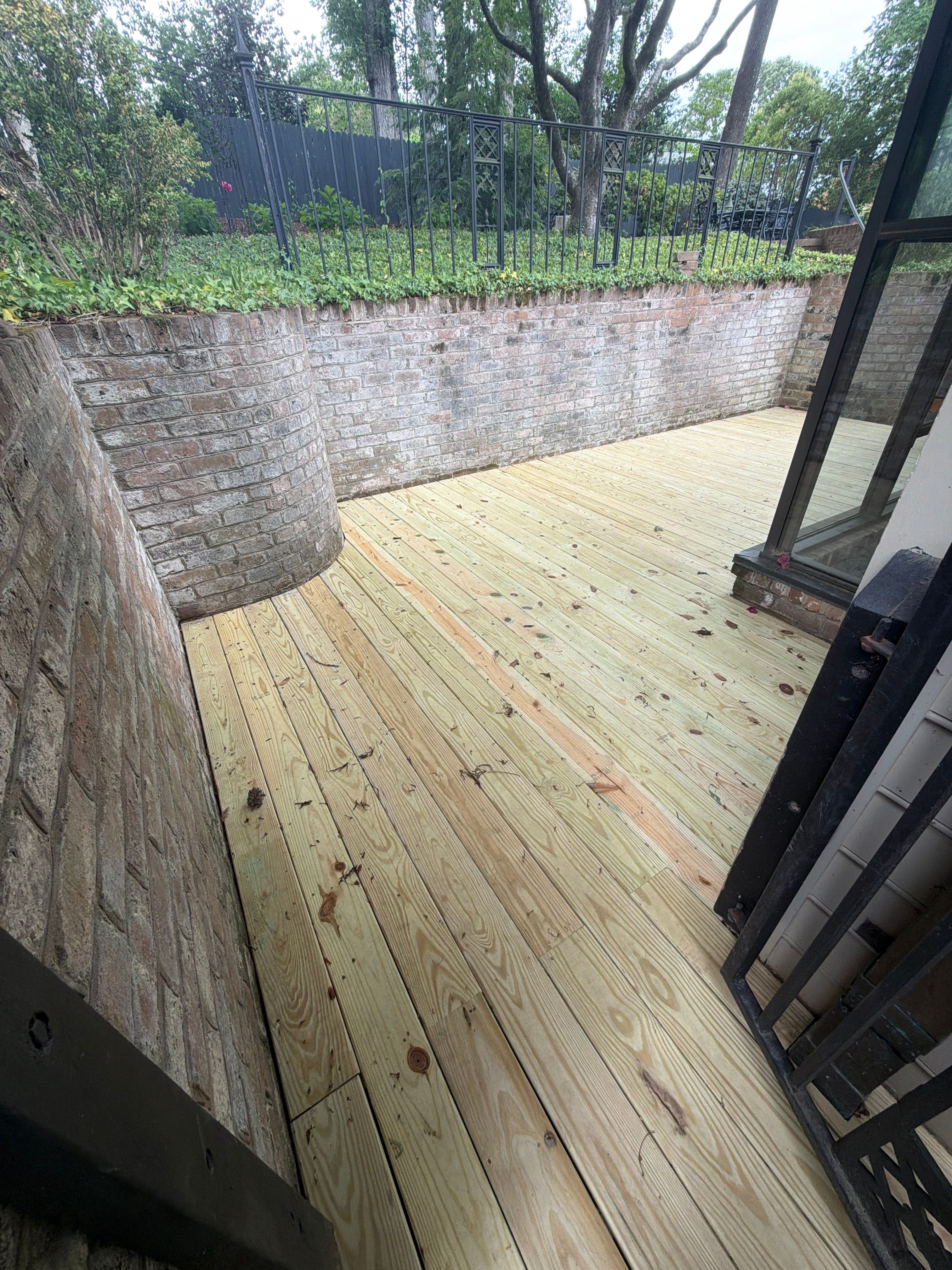 Custom Curved Deck Build – Residential by Billy Weatherspoon Contractor
