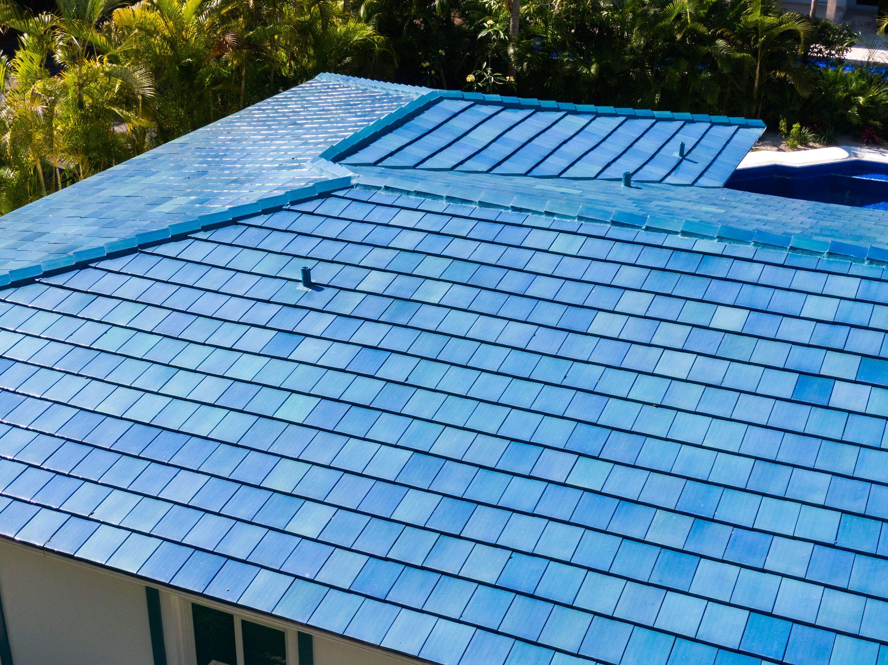 Ludowici - Classic 16 - Mediterranean Blue Gloss by Istueta Roofing