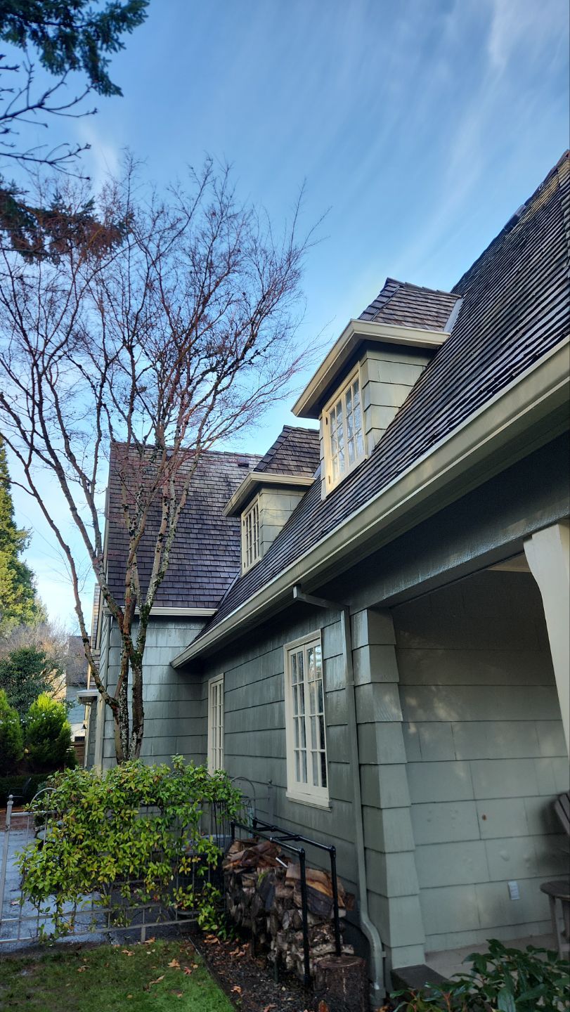 Gutter Guard Installation using Gutter Glove by Willamette Outdoor Wash LLC