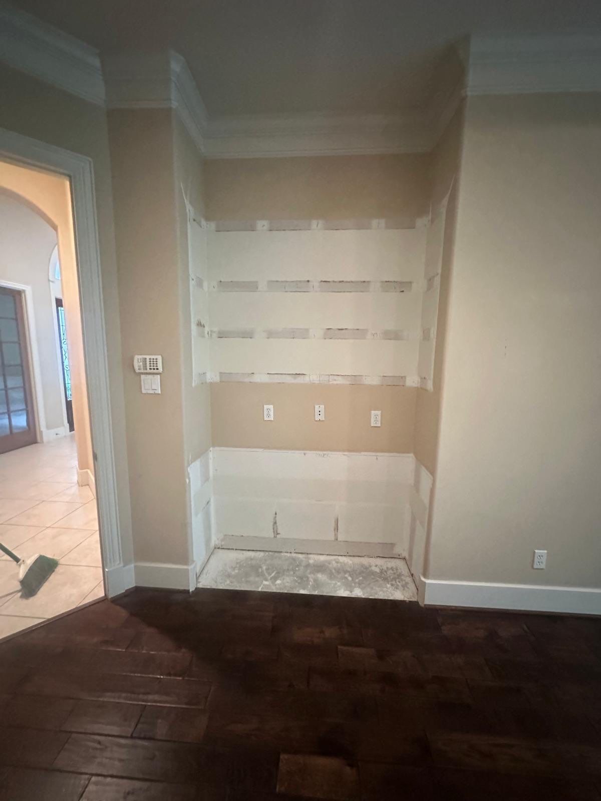 Full Home Paint and Carpentry by SophAlx LLC