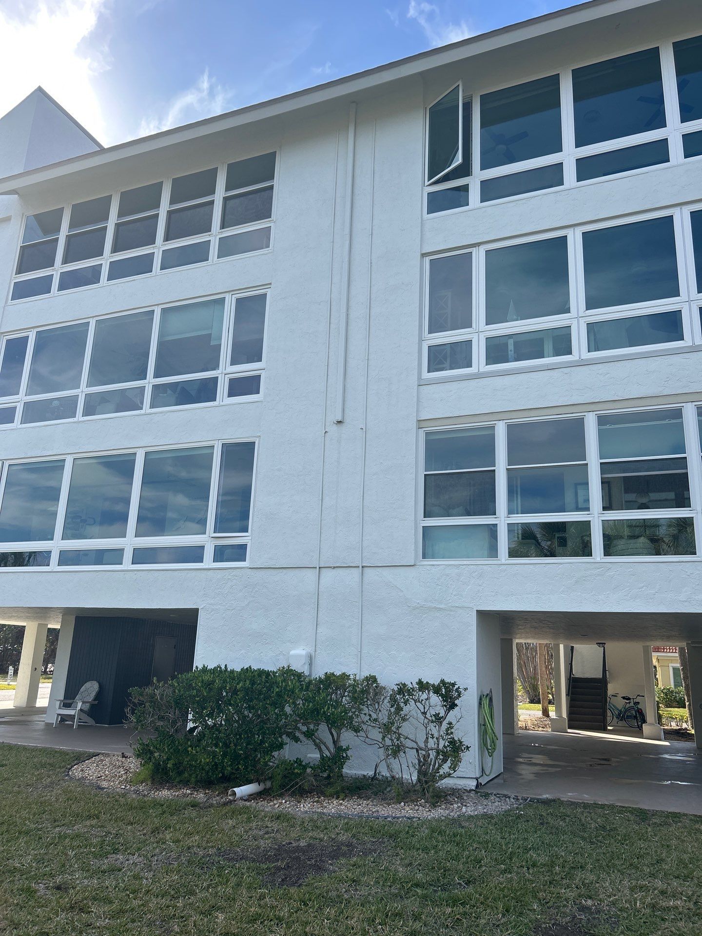 Broken Downspouts Repair in Longboat Key FL by Gutter Professors