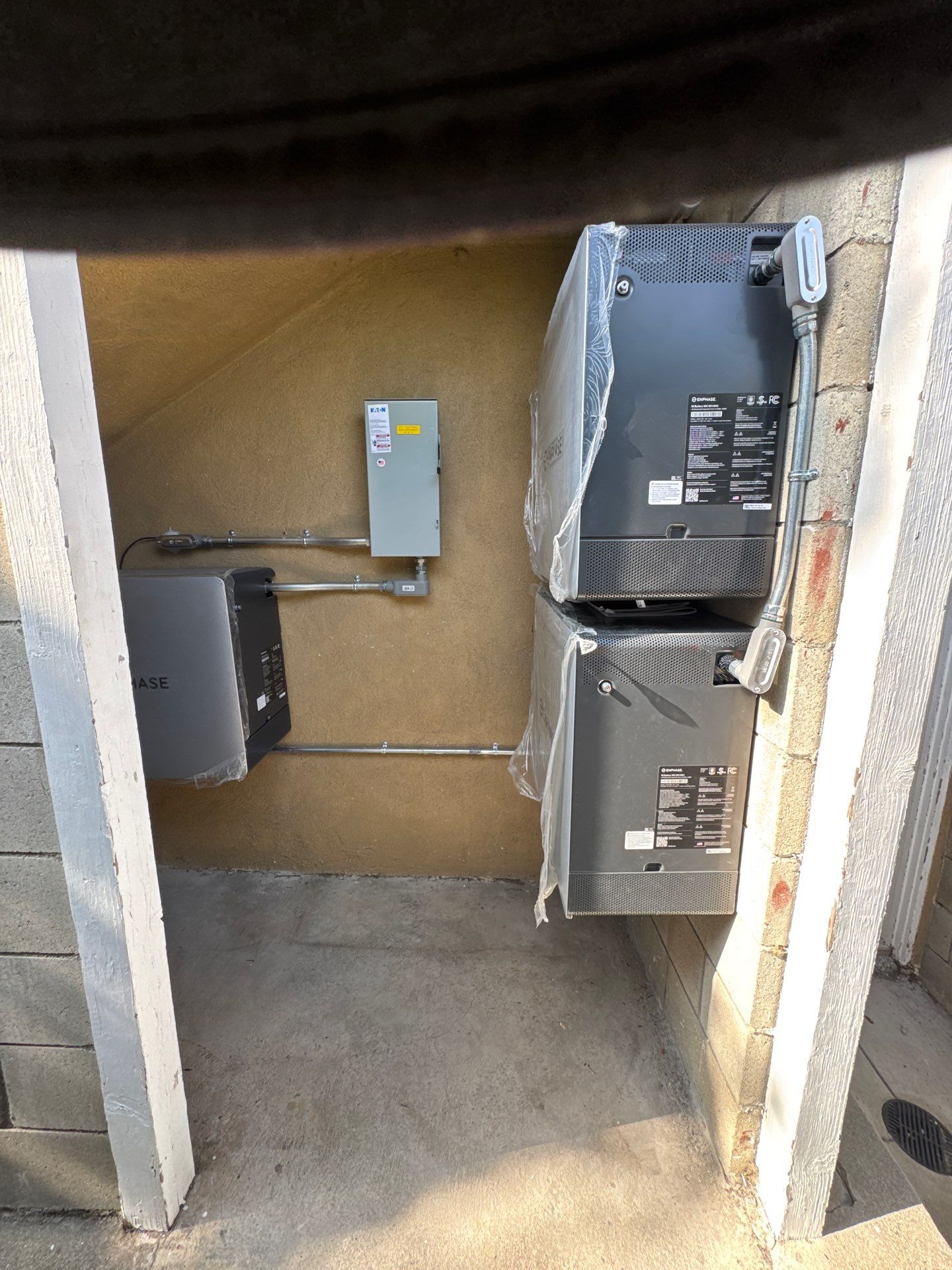 Solar Panel and Enphase Battery Storage Installation in View Park-Windsor Hills by AWS Solar