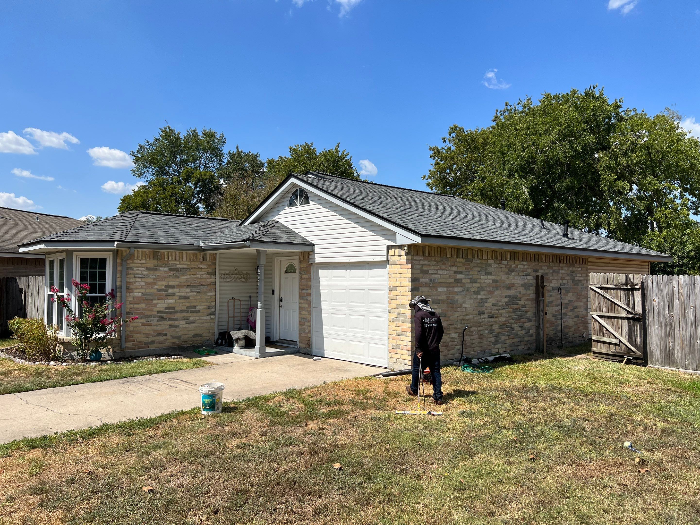 Residential Roofing Installation using Owen's Corning Duration (Lifetime) Shingles by Roof Repair Company