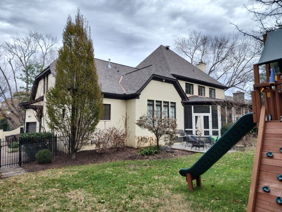 Presidential Shake Install by Paragon Roofing