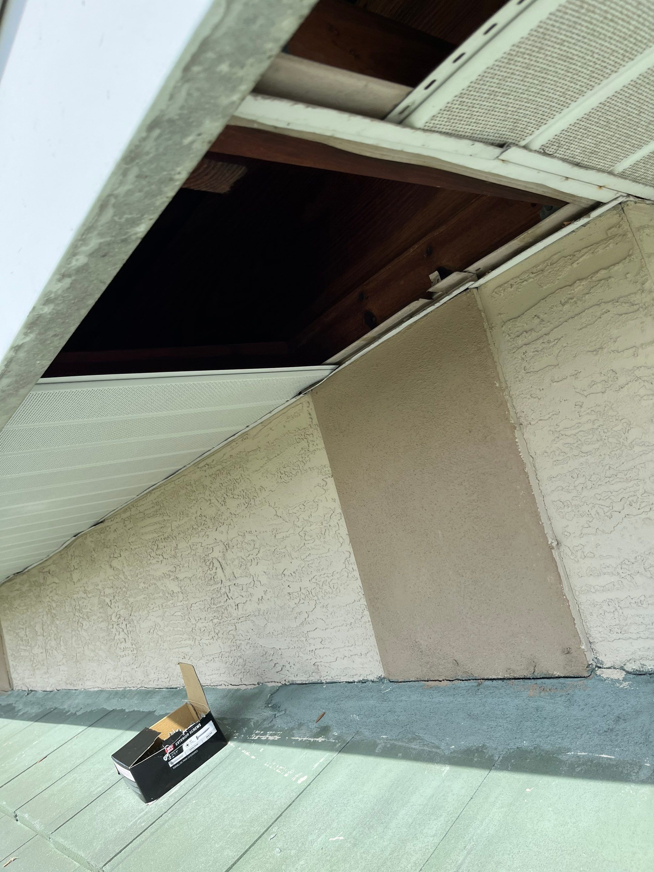 Soffit and Fascia Replacement in Lakewood Ranch FL by Gutter Professors