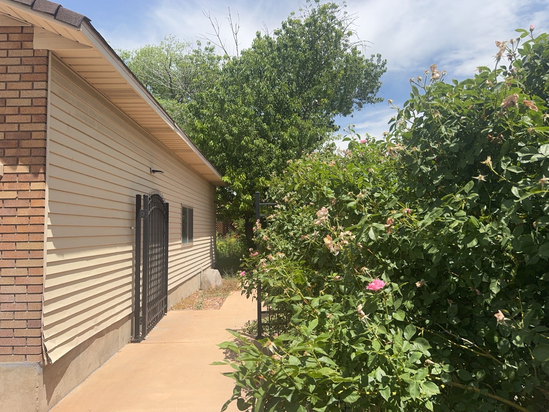 West Jordan | Hardie Lap Siding w/ Brick Accent | Boothbay Blue & Cobble Stone by Ideal Siding Utah
