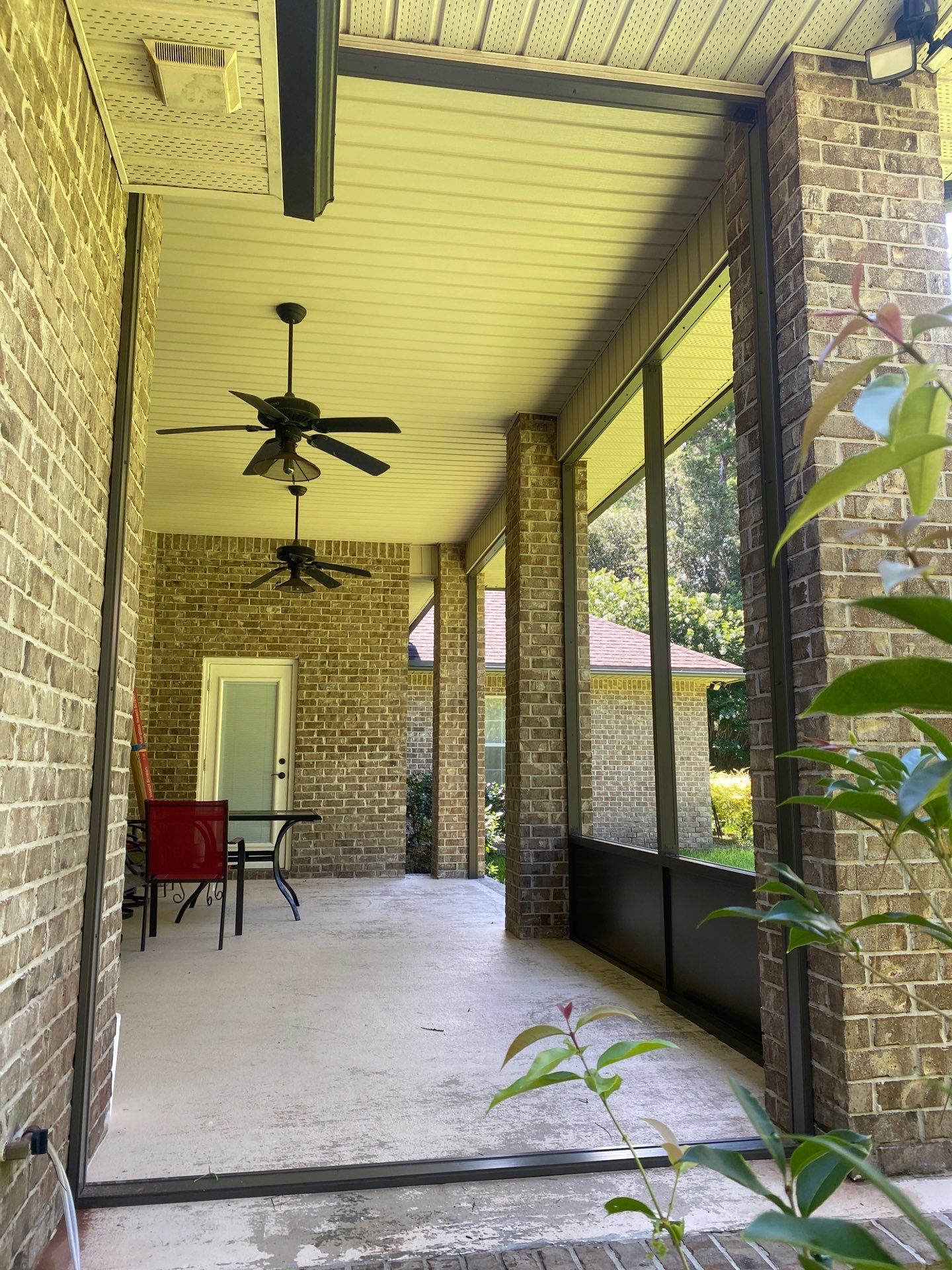 Niceville Screen Under by Titan Sunrooms